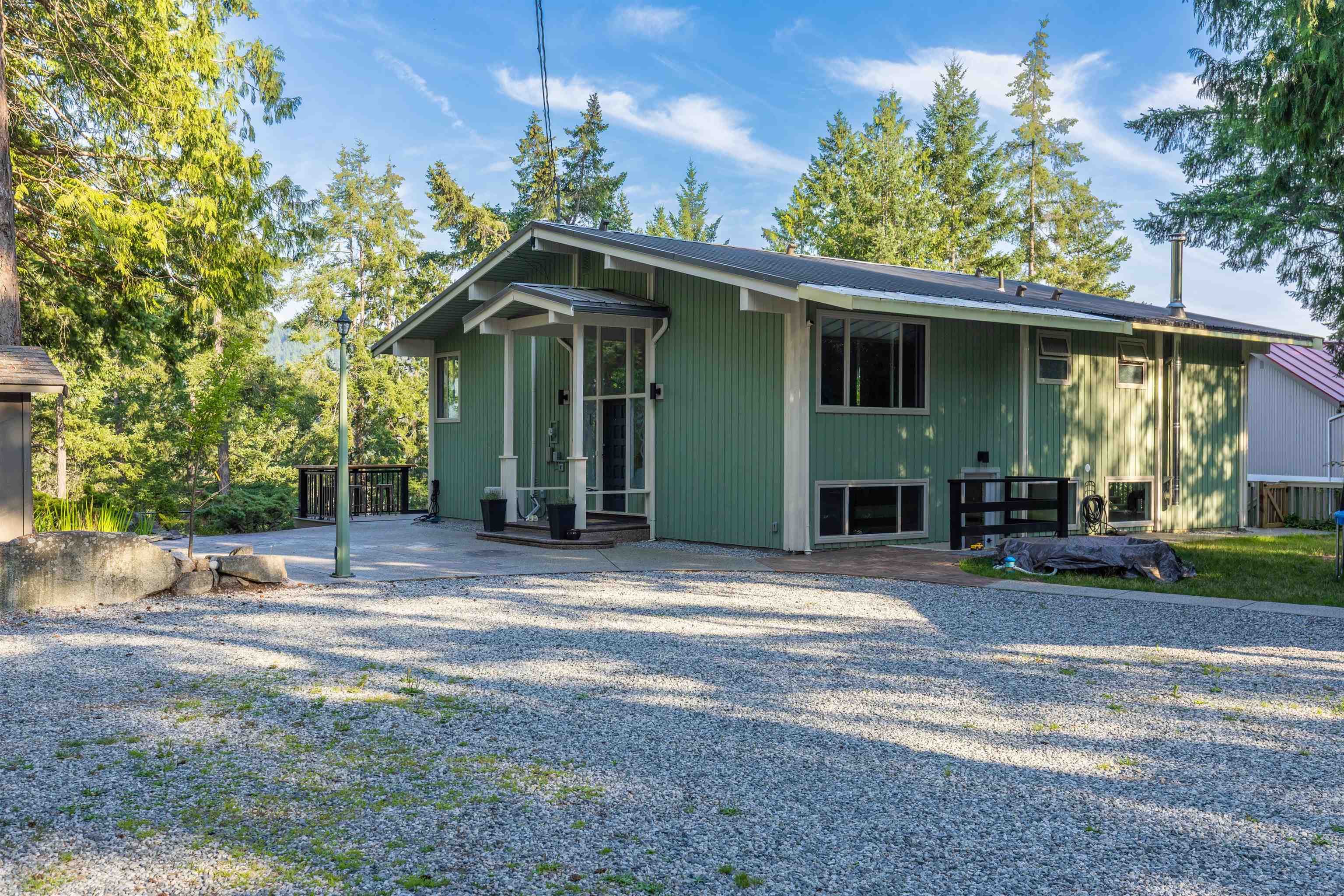 4247 Francis Peninsula Road, Madeira Park, V0N 2H1 — photo 1