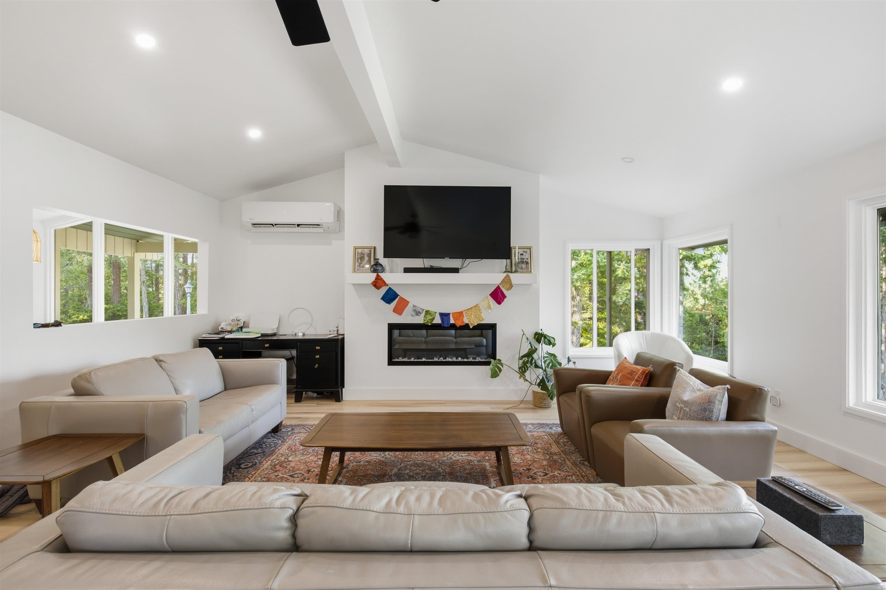 4247 Francis Peninsula Road, Madeira Park, V0N 2H1 — photo 4