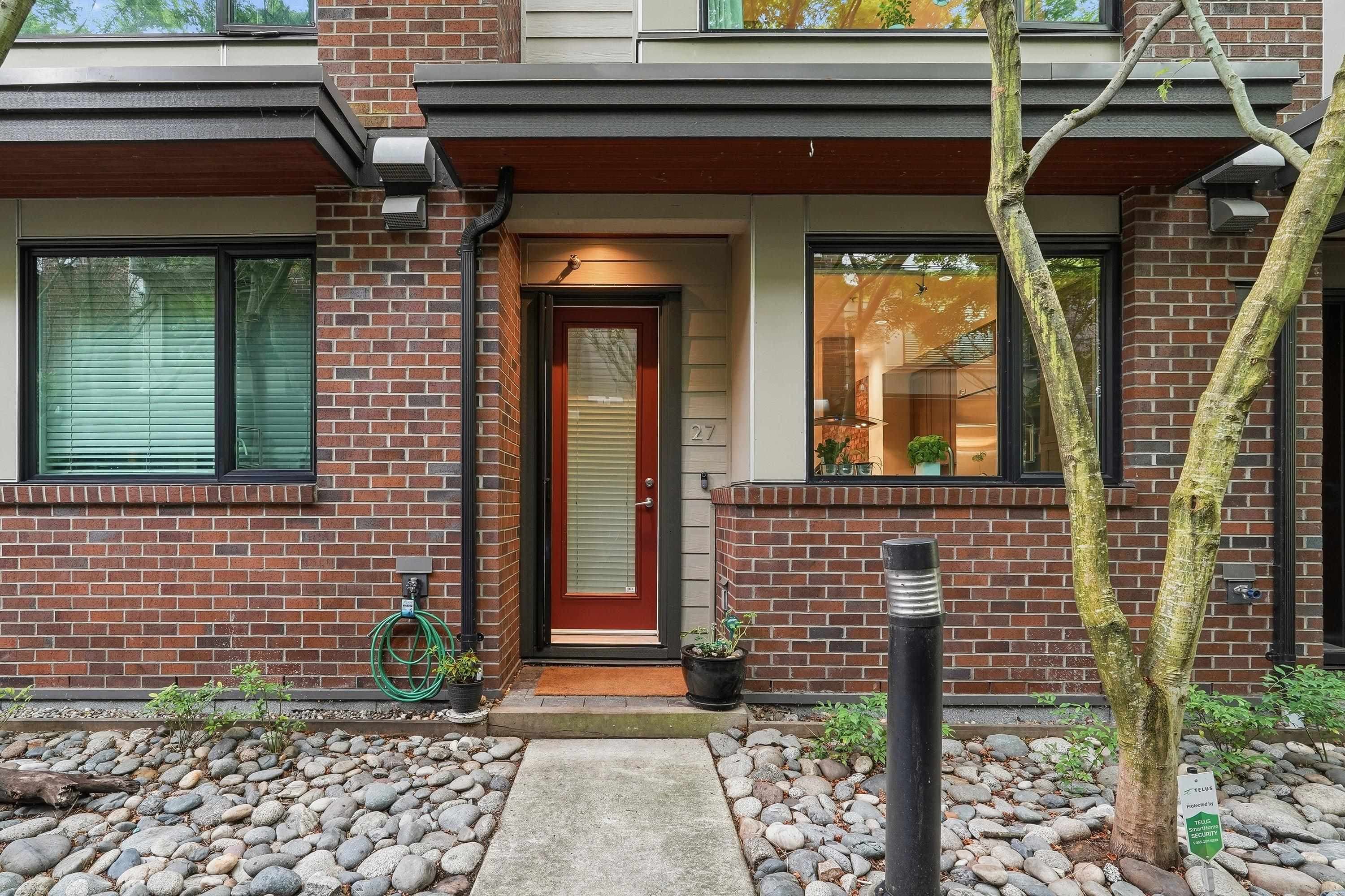 27 - 230 Salter Street, New Westminster, V3M 0G1 — photo 2