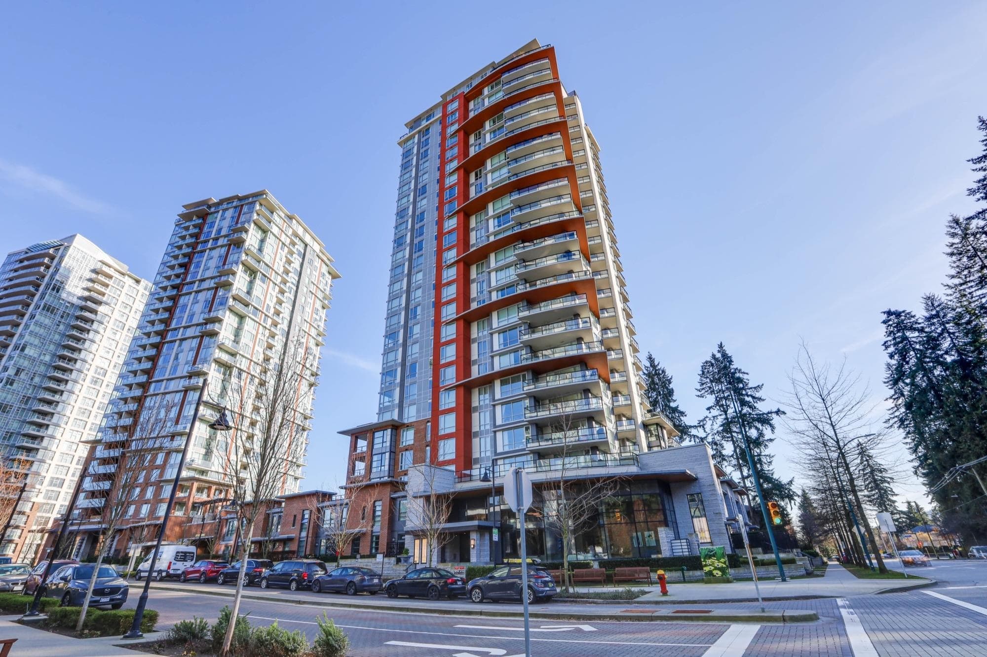 1305 - 3096 Windsor Gate, Coquitlam, V3B 0P4 — photo 1