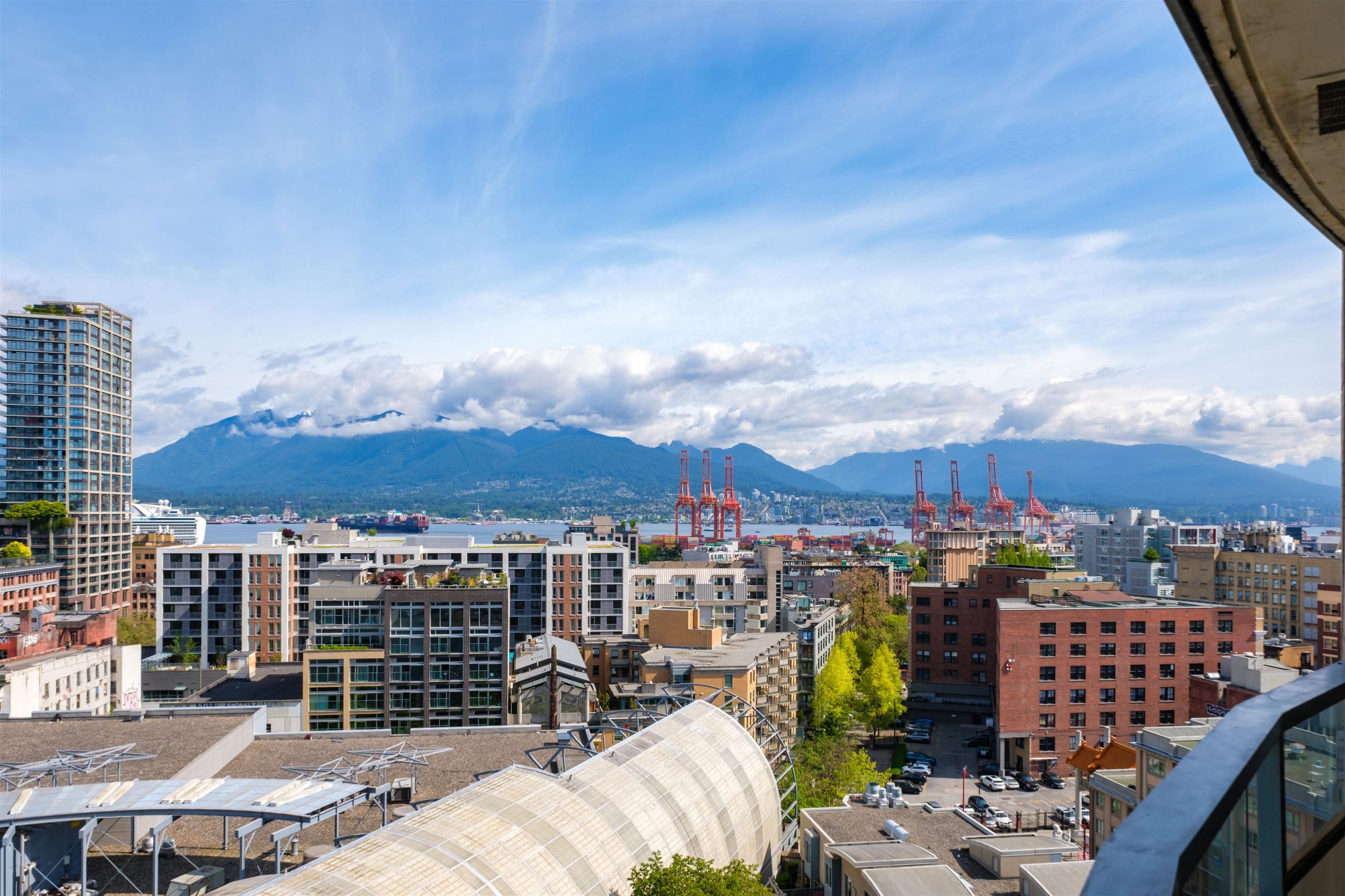 1703 - 63 Keefer Place, Vancouver, V6B 6N6 — photo 2