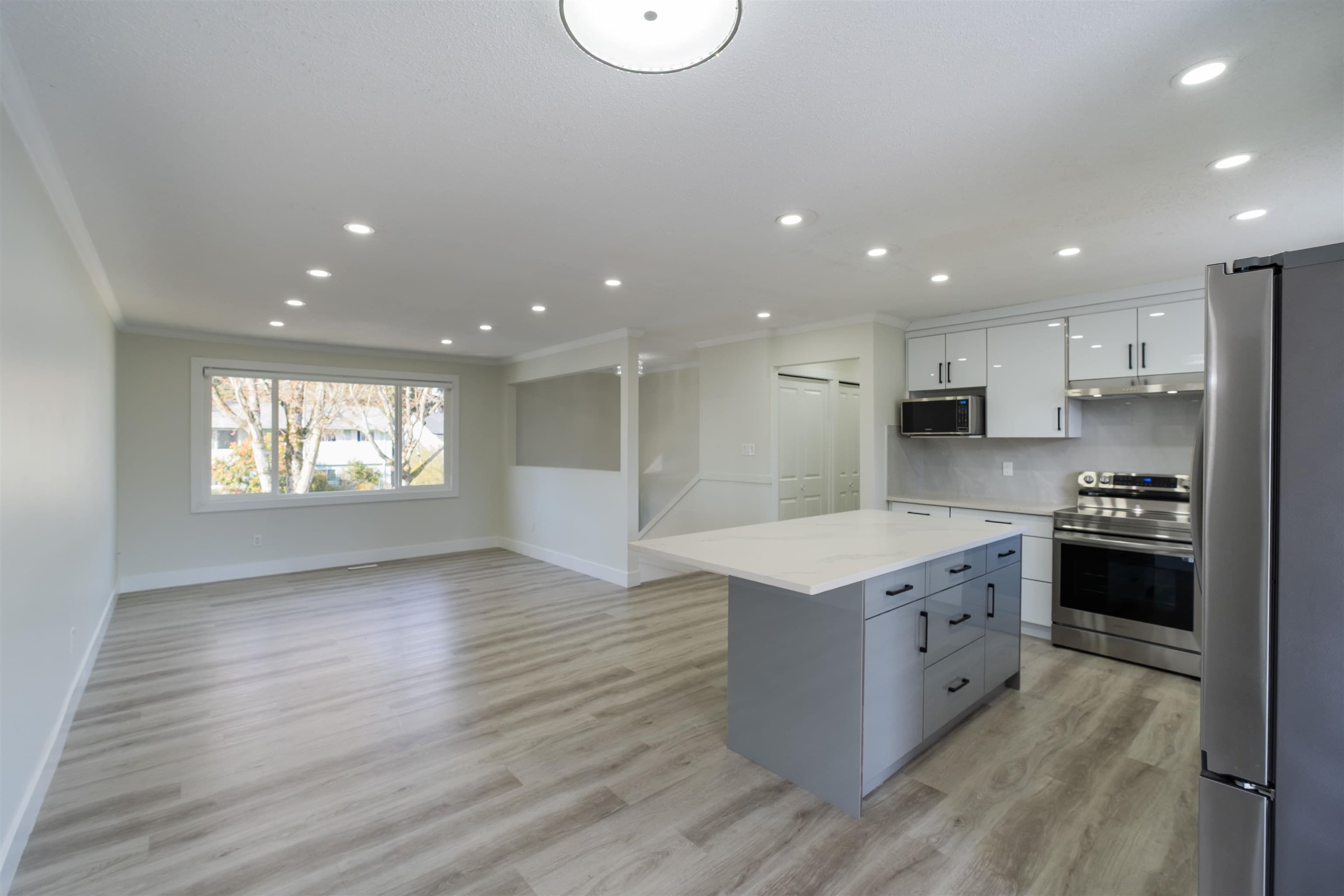 17396 62a Avenue, Surrey, V3S 5J1 — photo 4