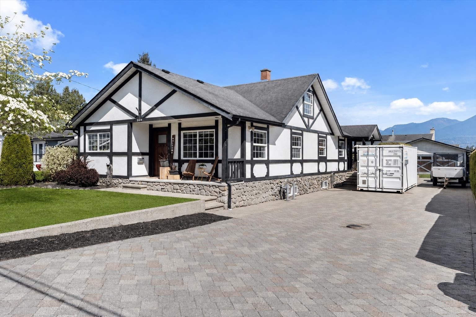 6464 Reid Road, Chilliwack, V2R 1T9 — photo 1