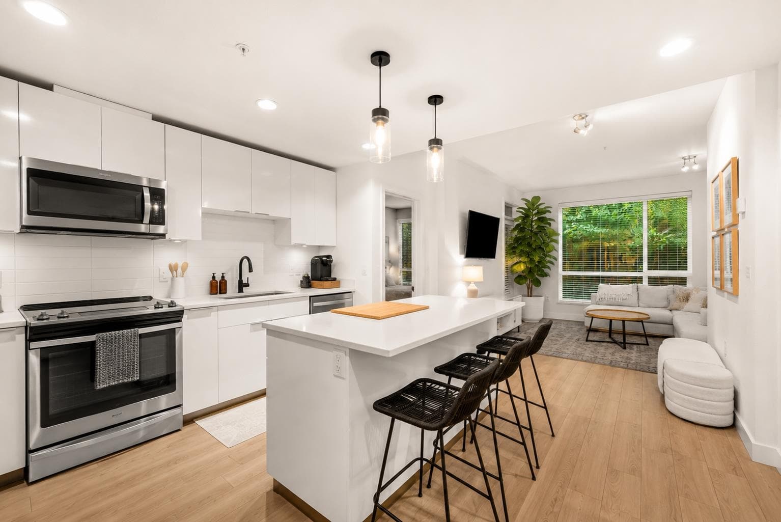 103 - 719 W 3rd Street, North Vancouver, V7M 0E7 — photo 5
