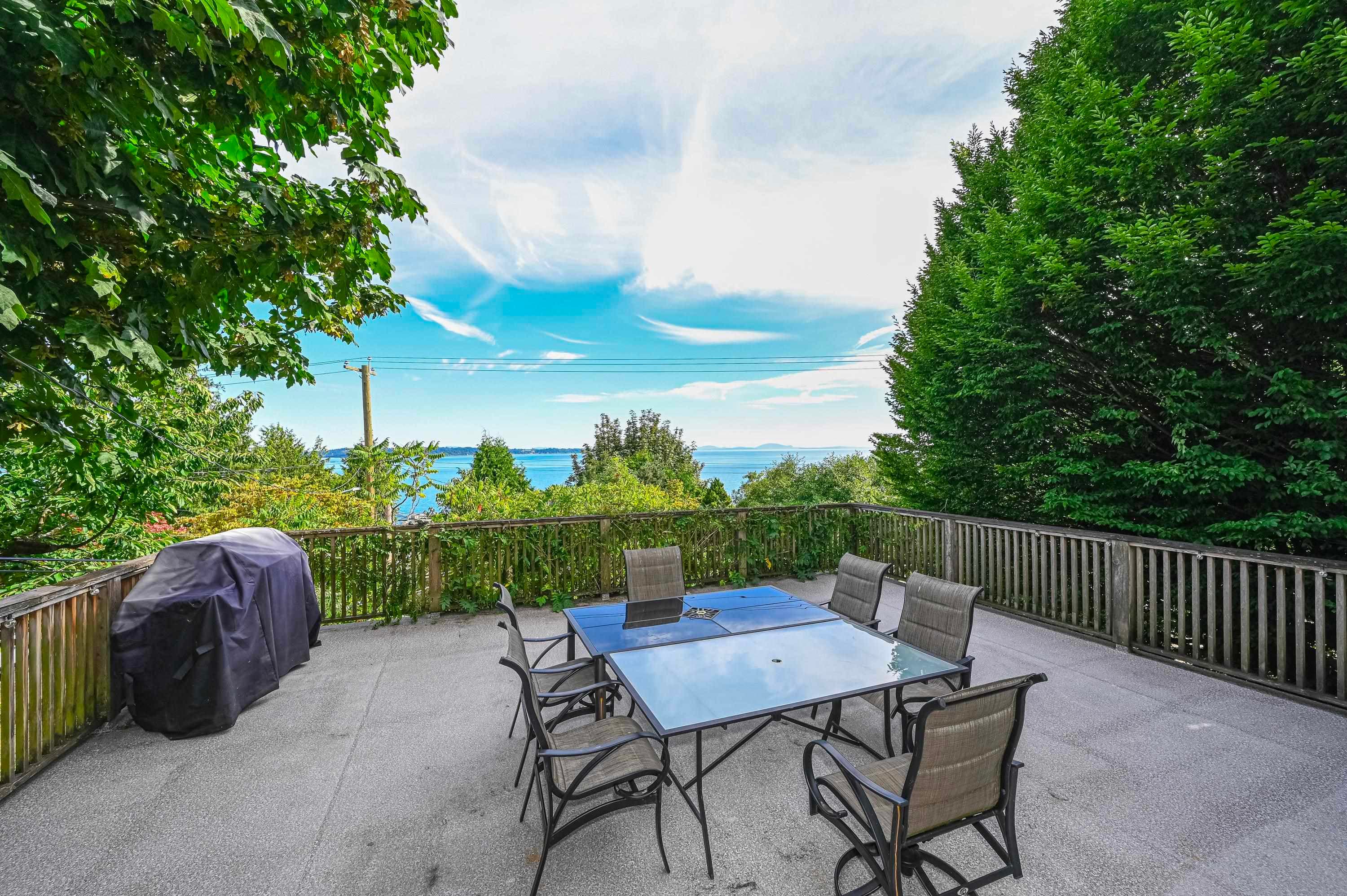 14249 Marine Drive, White Rock, V4B 1A9 — photo 4