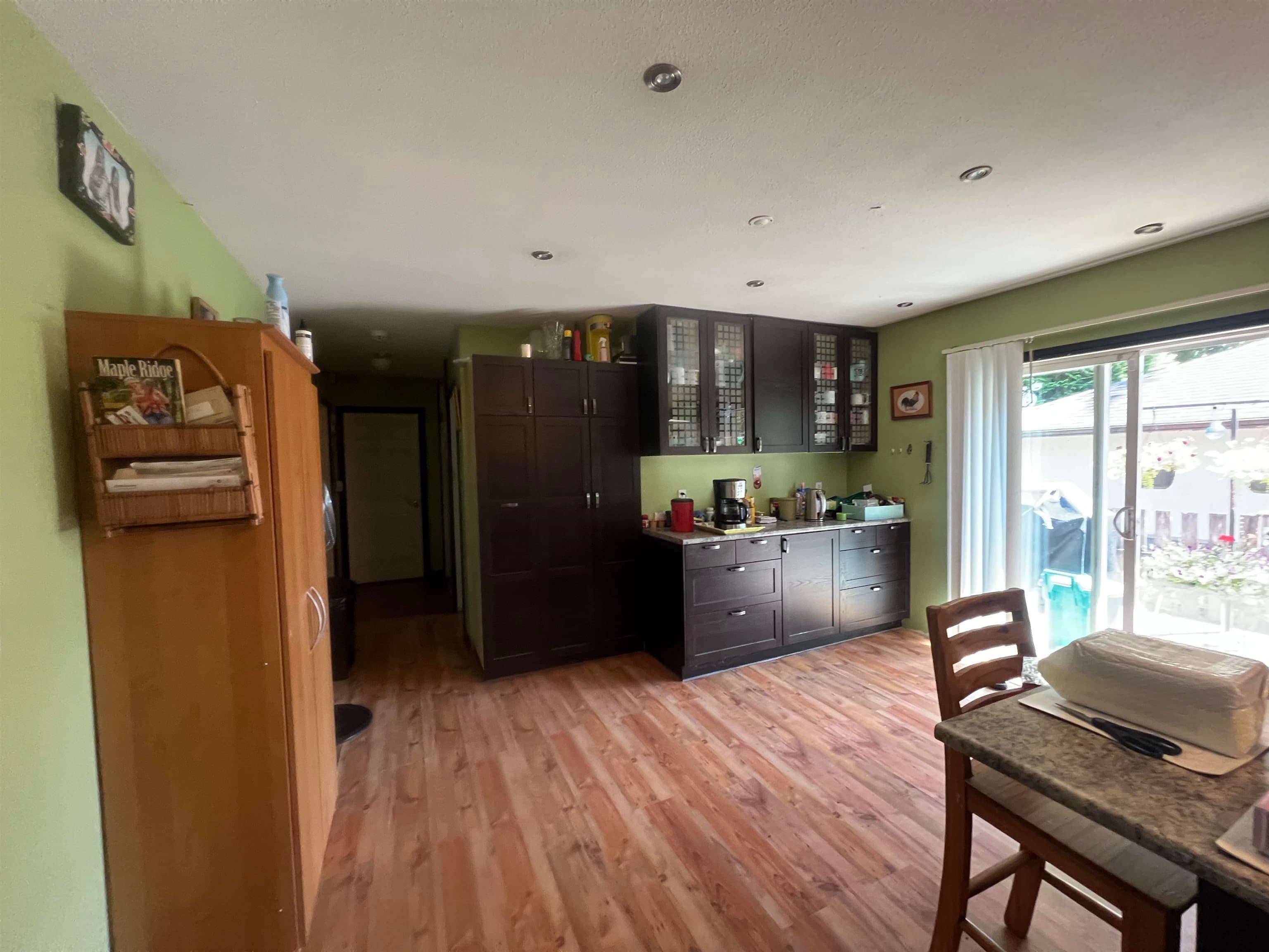 21584 122nd Avenue, Maple Ridge, V2X 3W6 — photo 2