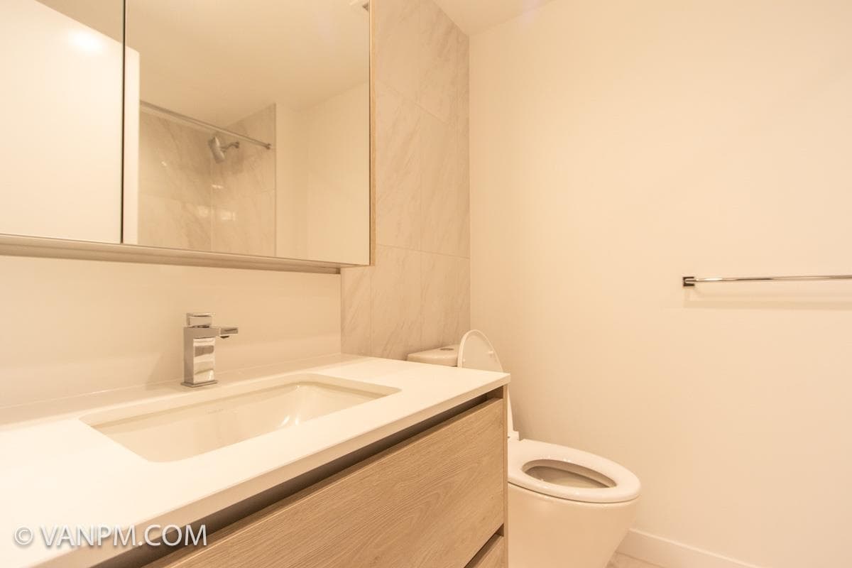 405 - 2085 Skyline Court, Burnaby, V5C 0M6 — photo 5