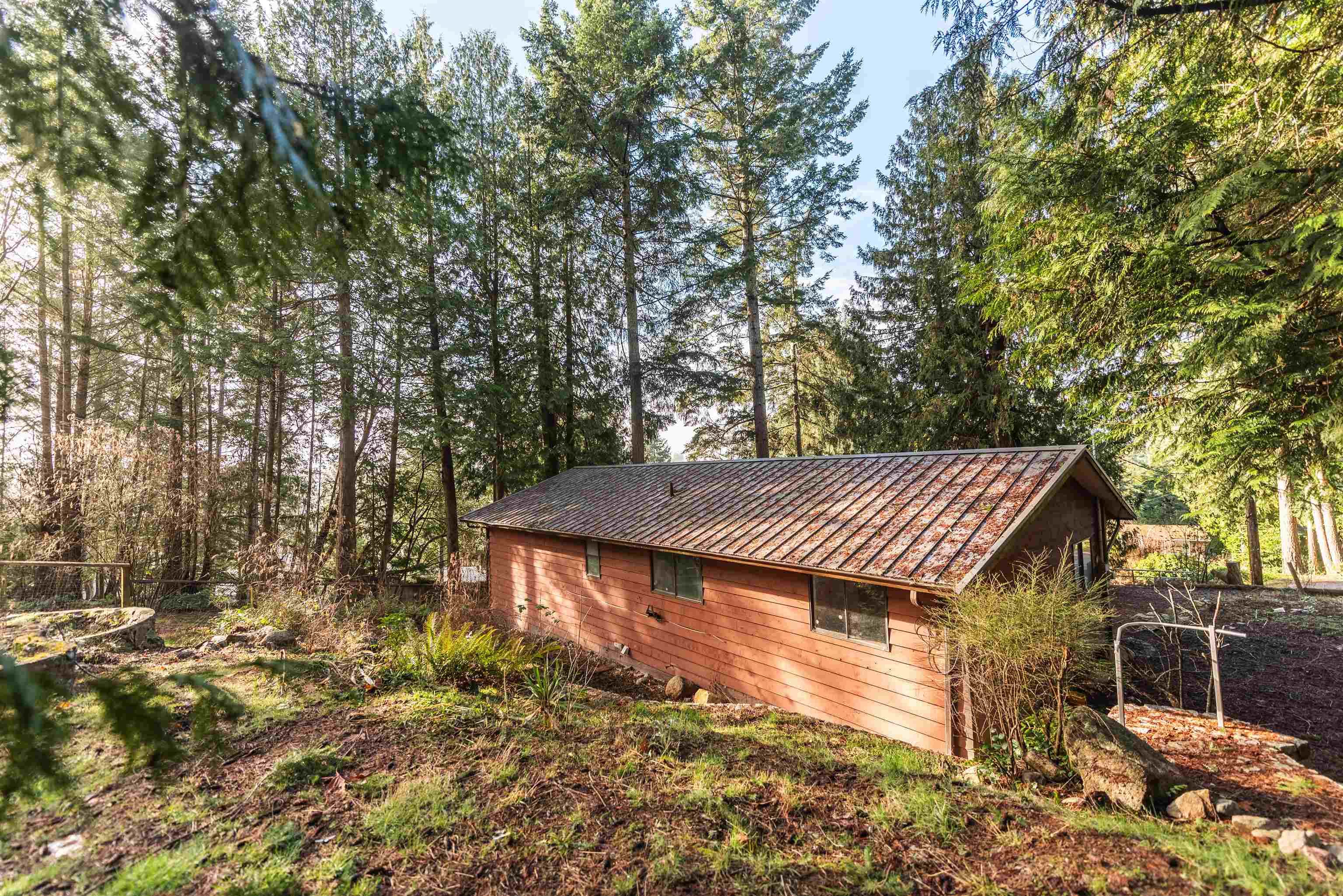 12928 Jesse Road, Madeira Park, V0N 2H1 — photo 1
