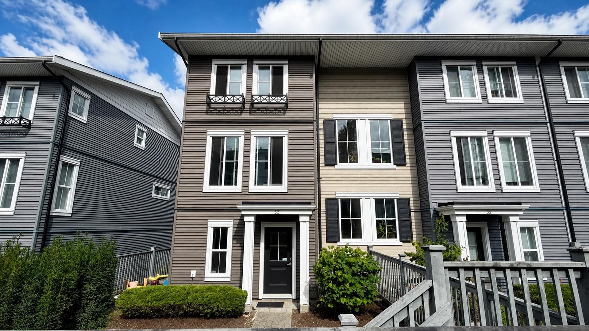 32 - 10735 84 Avenue, Delta, V4C 0C7 — photo 1