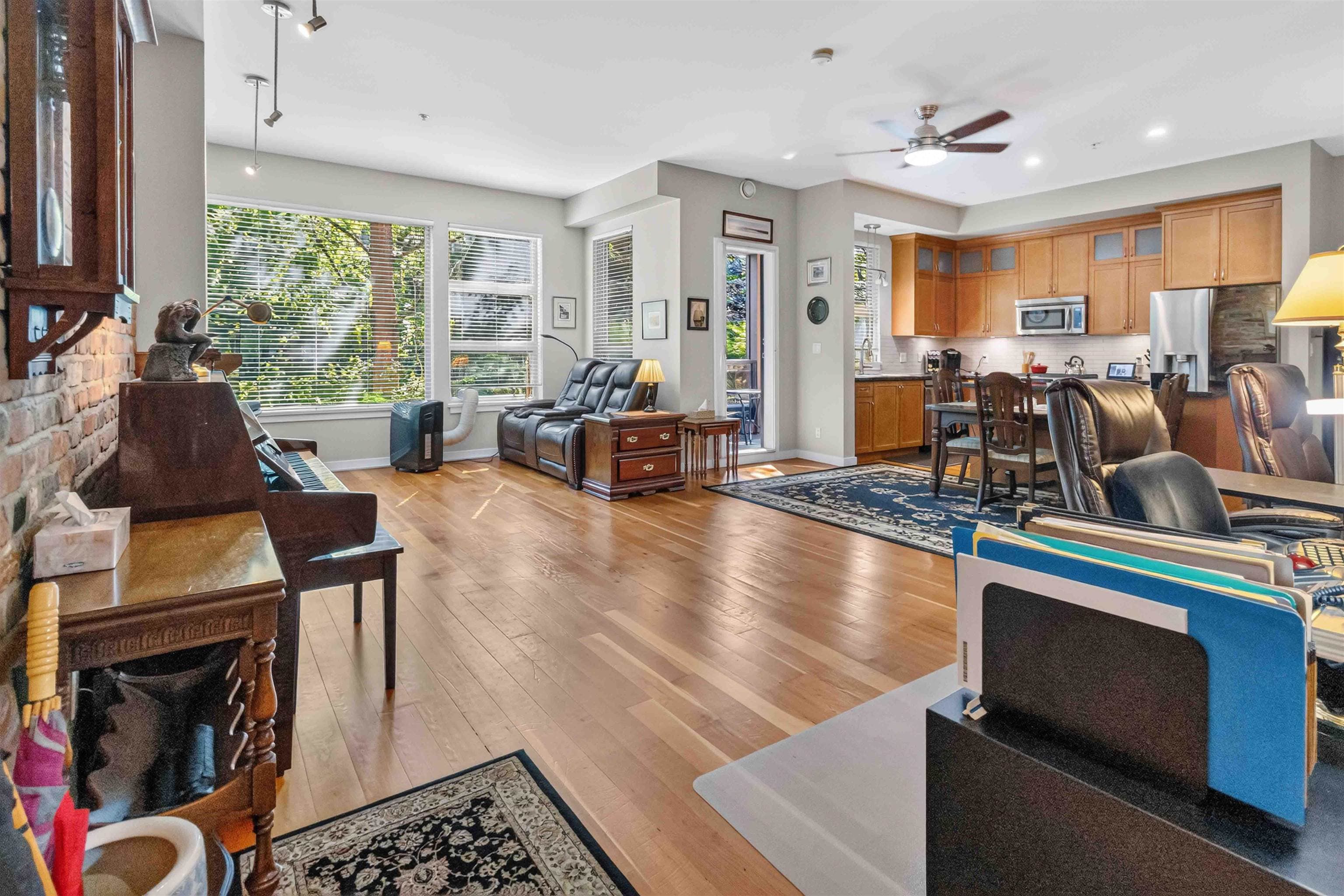 210 - 240 Salter Street, New Westminster, V3M 0C1 — photo 4