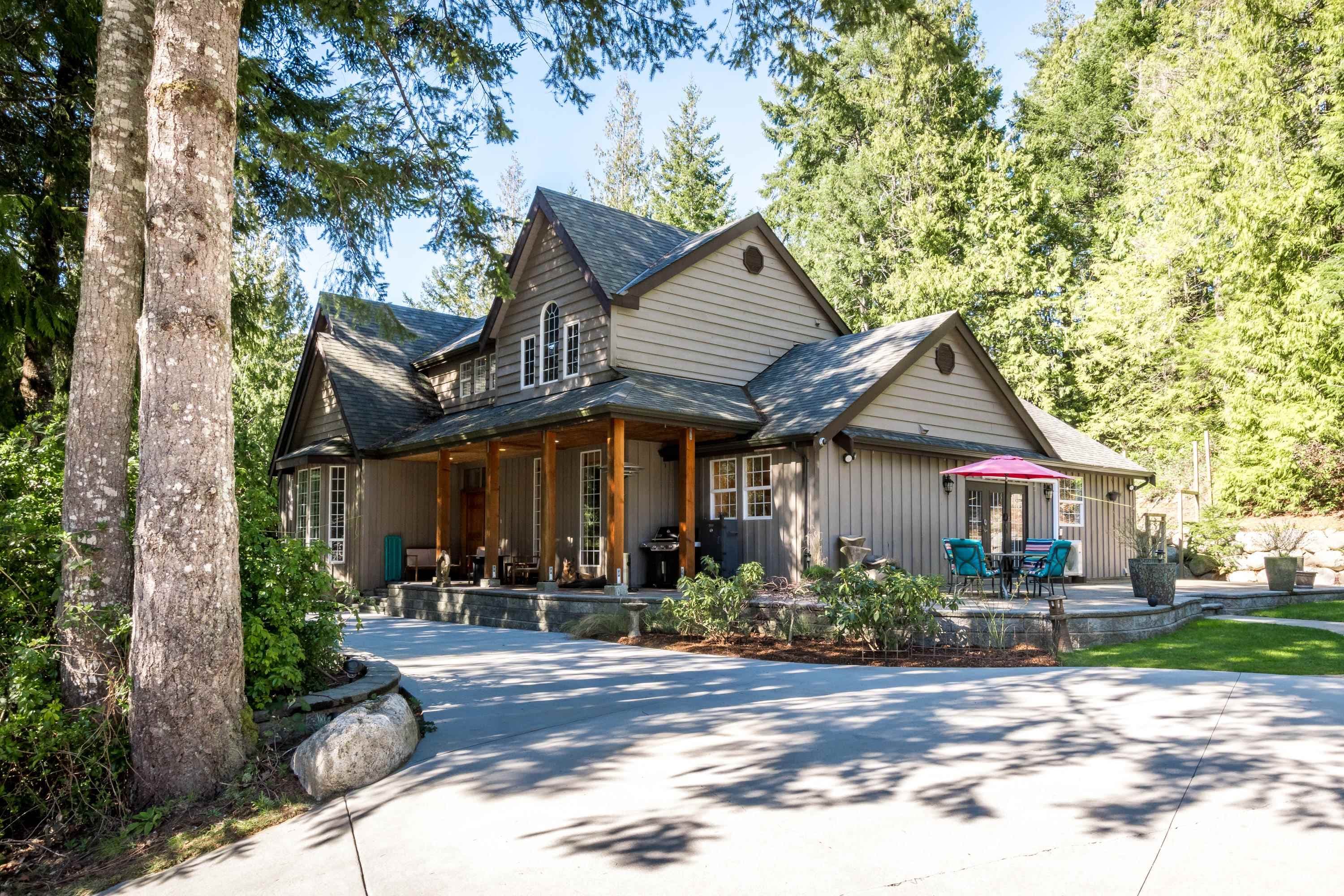 6979 Sechelt Inlet Road, Sechelt, V7Z 0P1 — photo 1