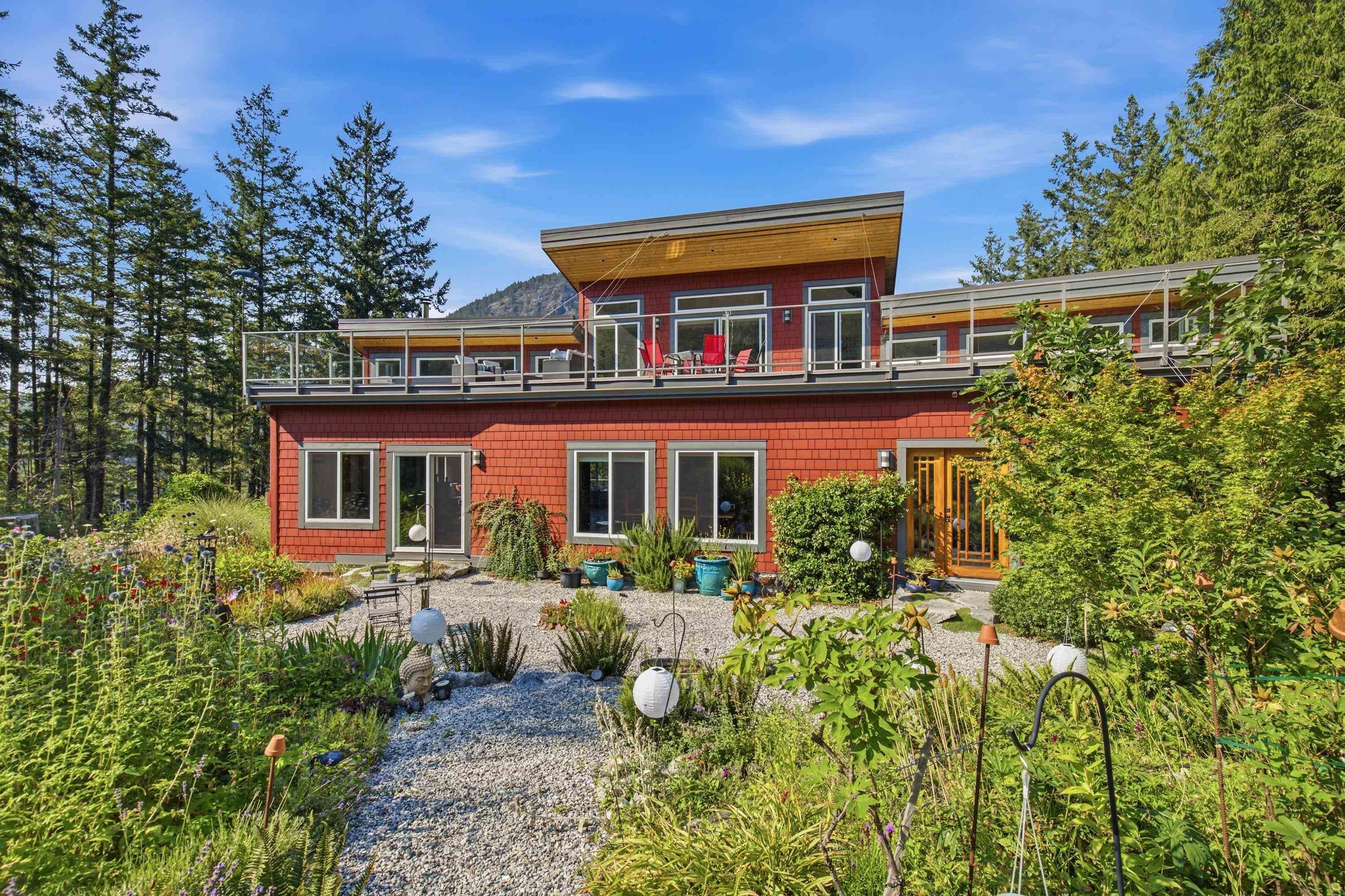 12899 Sunshine Coast Highway, Madeira Park