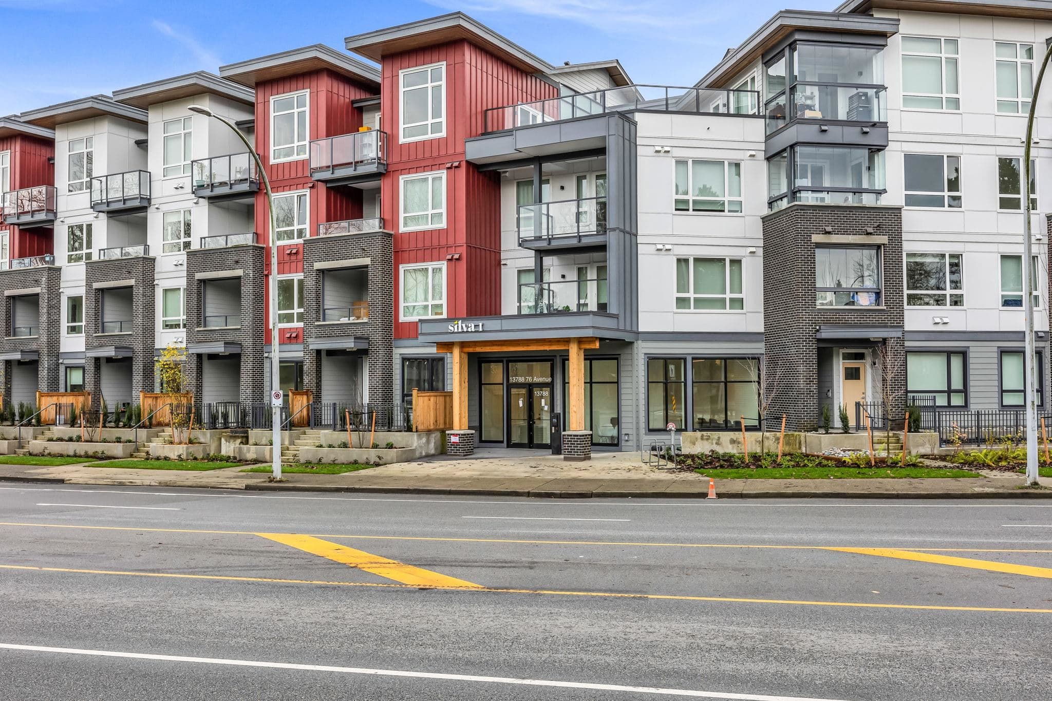 325 - 13788 76 Avenue, Surrey, V3W 3V9 — photo 2