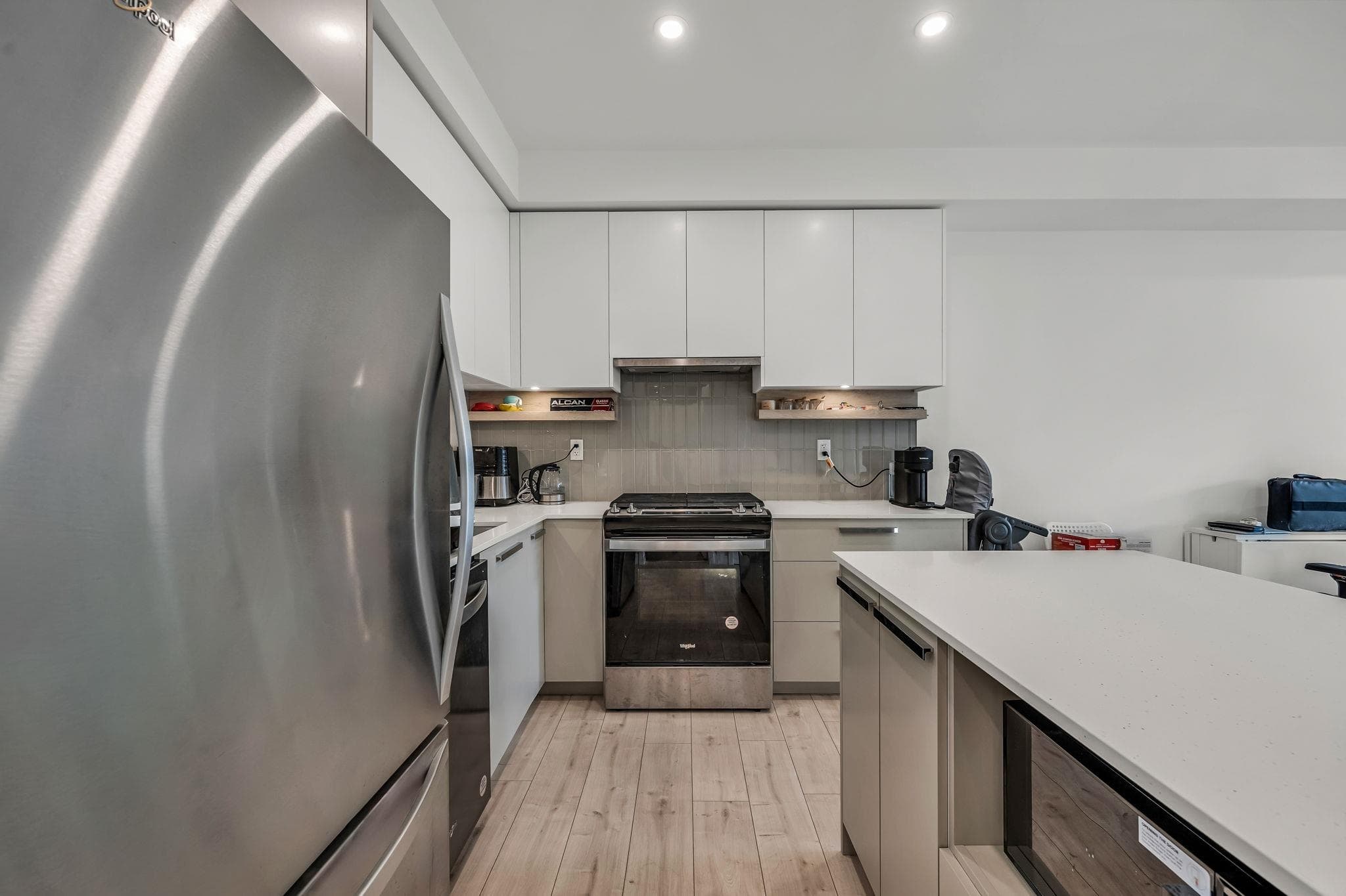325 - 13788 76 Avenue, Surrey, V3W 3V9 — photo 3