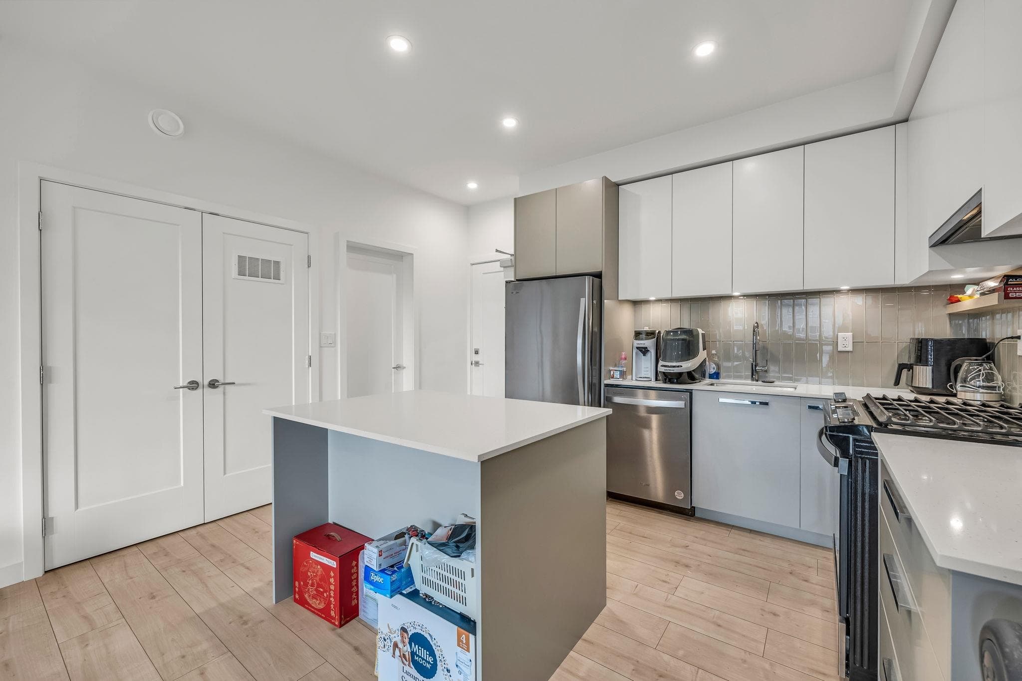 325 - 13788 76 Avenue, Surrey, V3W 3V9 — photo 5