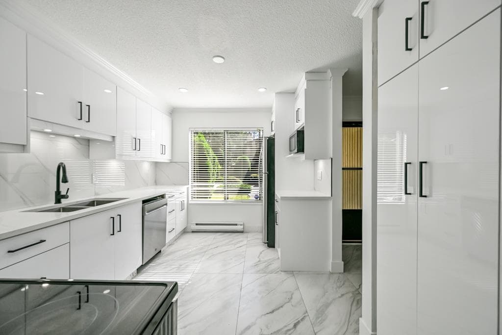 2 - 2998 Mouat Drive, Abbotsford, V2T 4E6 — photo 4