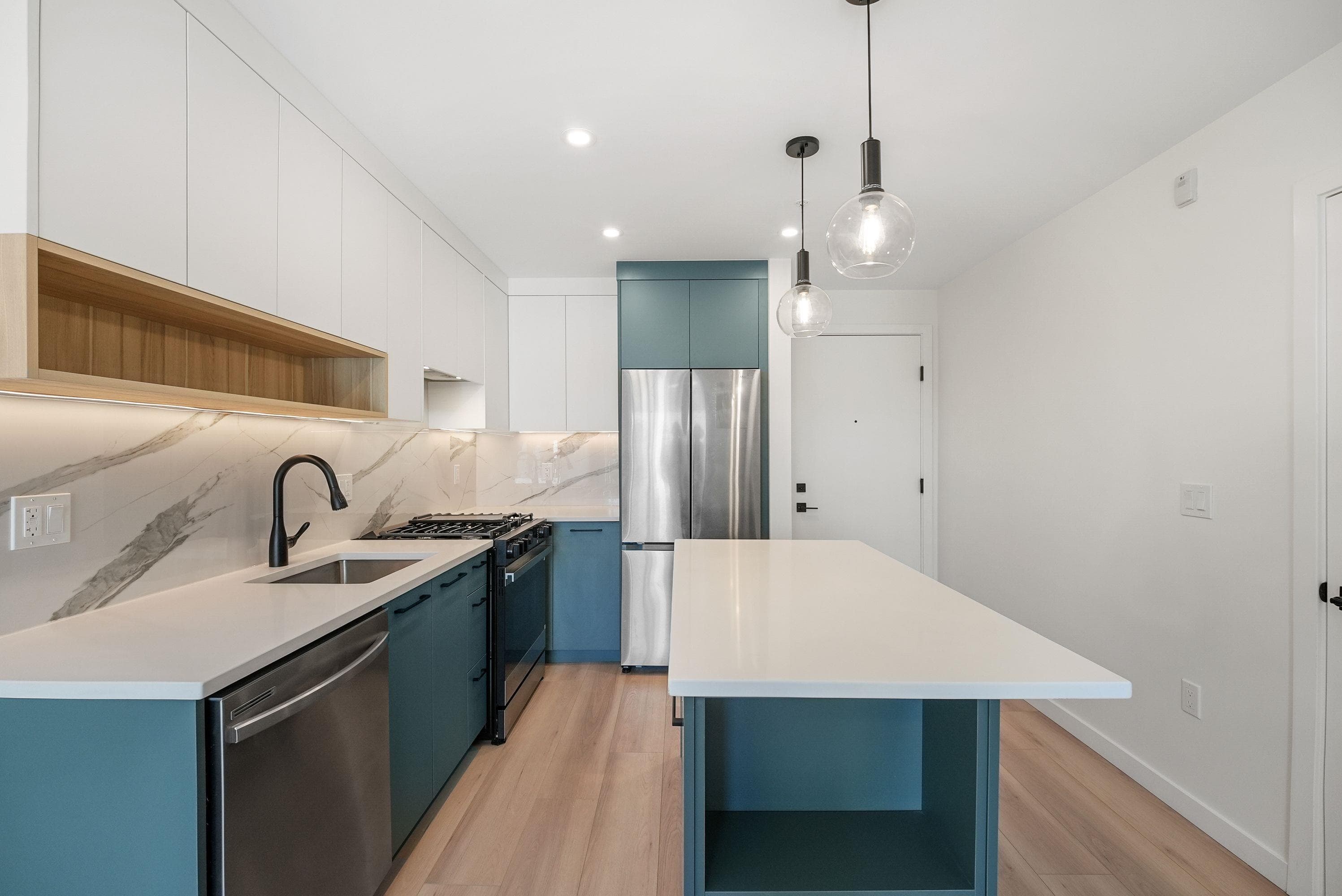 409 - 6270 Gooseberry Drive, Surrey, V3S 0B7 — photo 2