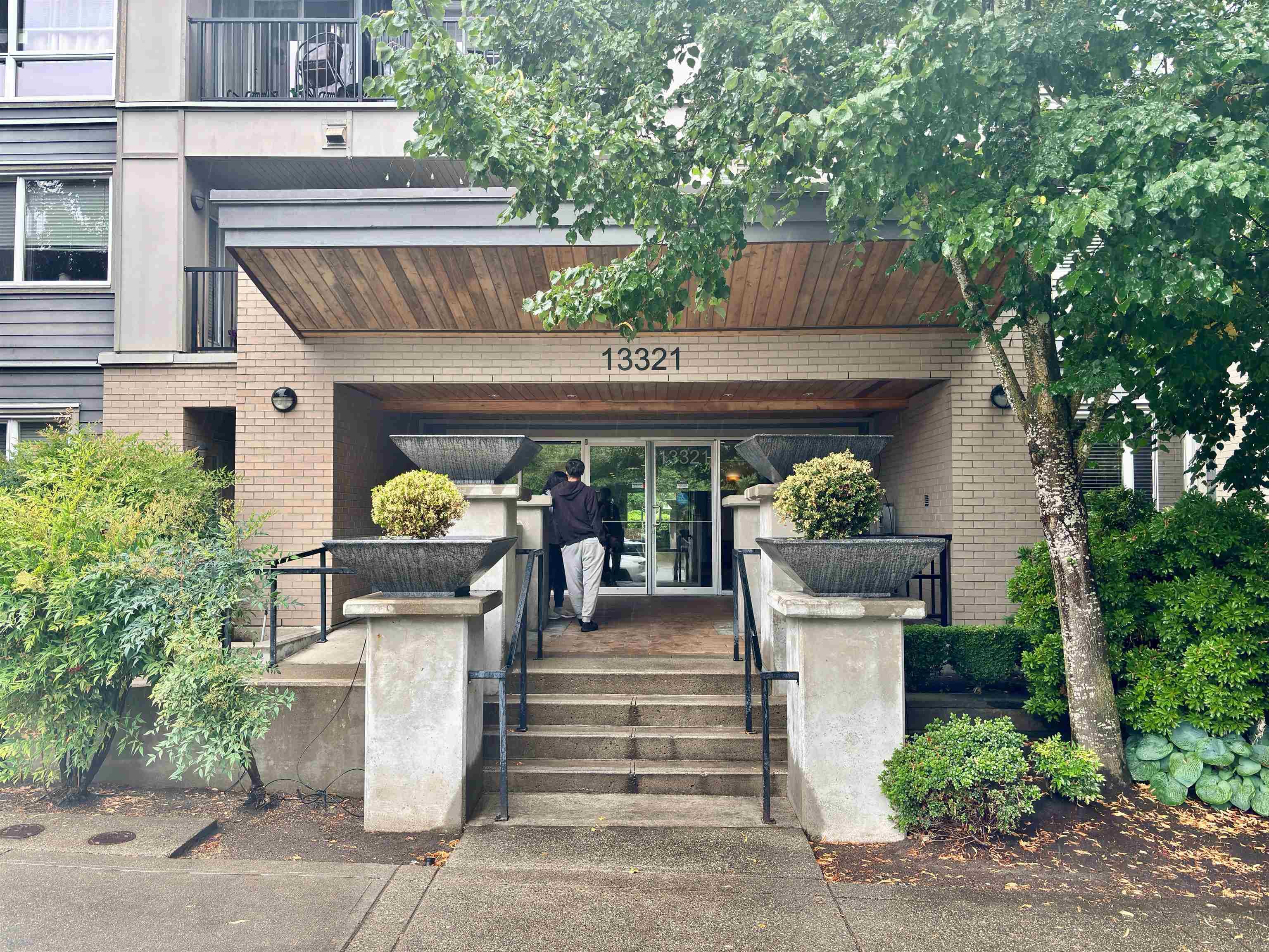 330 - 13321 102a Avenue, Surrey