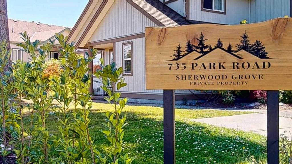 34 - 735 Park Road, Gibsons, V0N 1V7 — photo 2