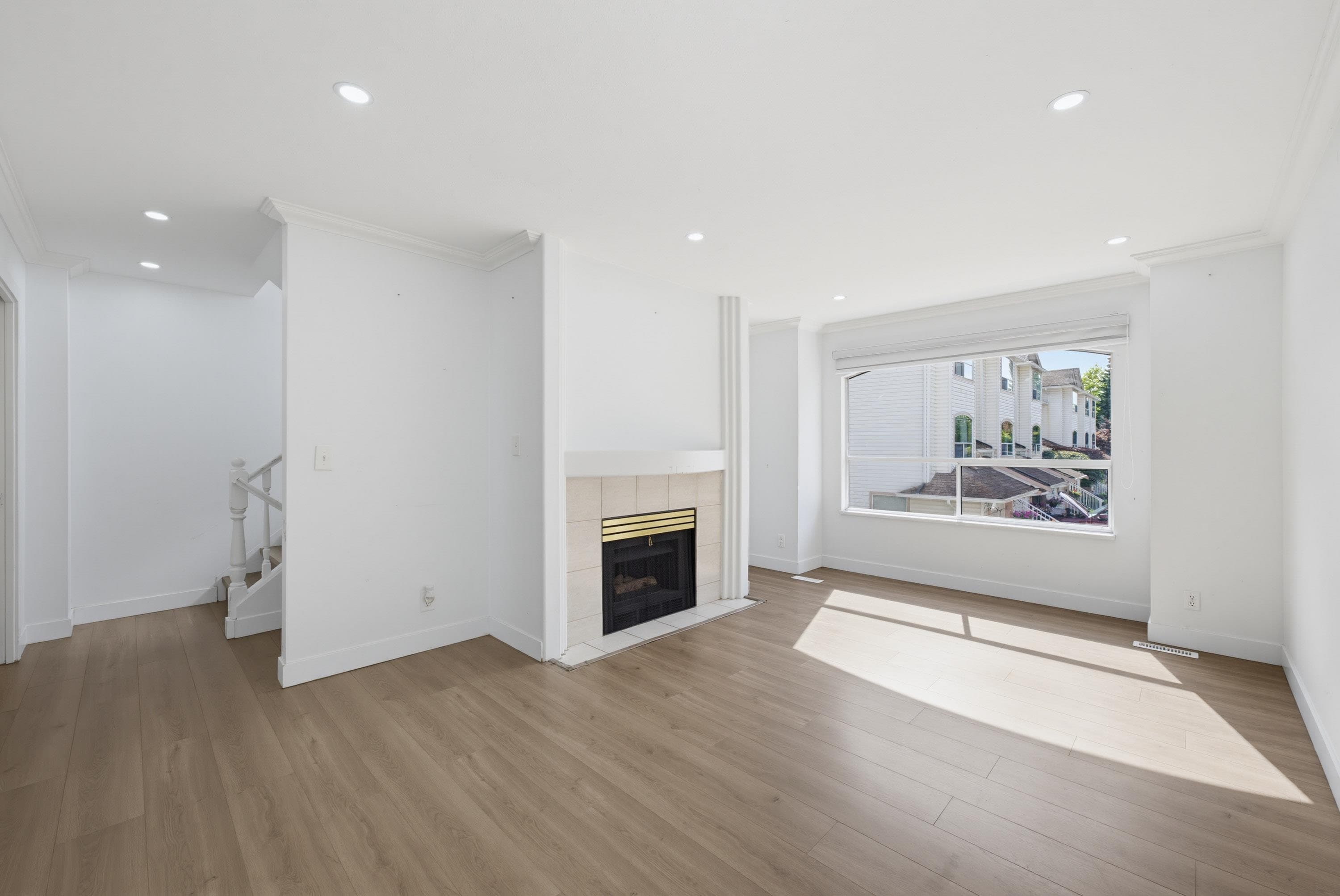 21 - 7140 132 Street, Surrey, V3W 1J5 — photo 4