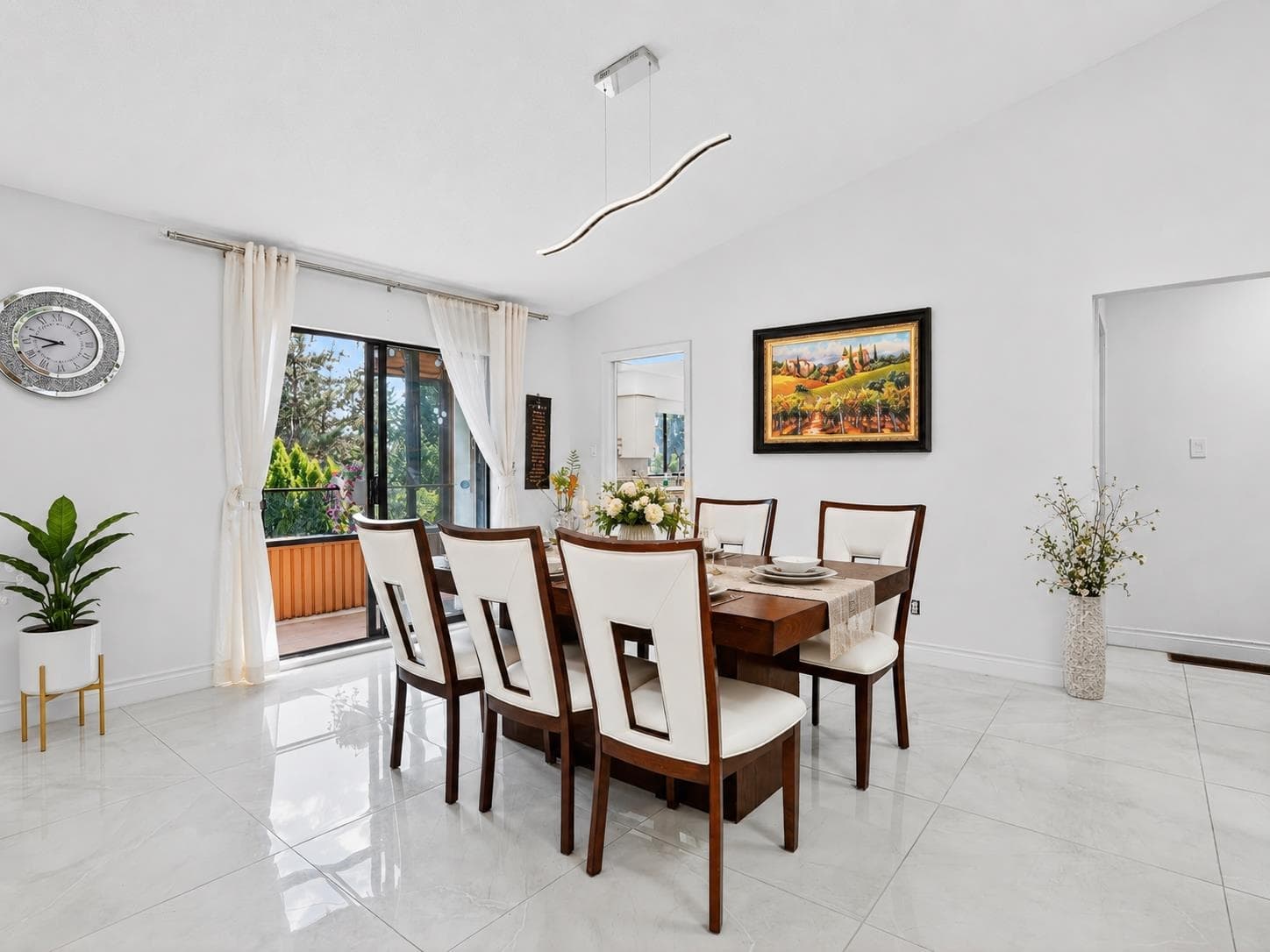 2940 Dresden Way, North Vancouver, V7H 1P6 — photo 4