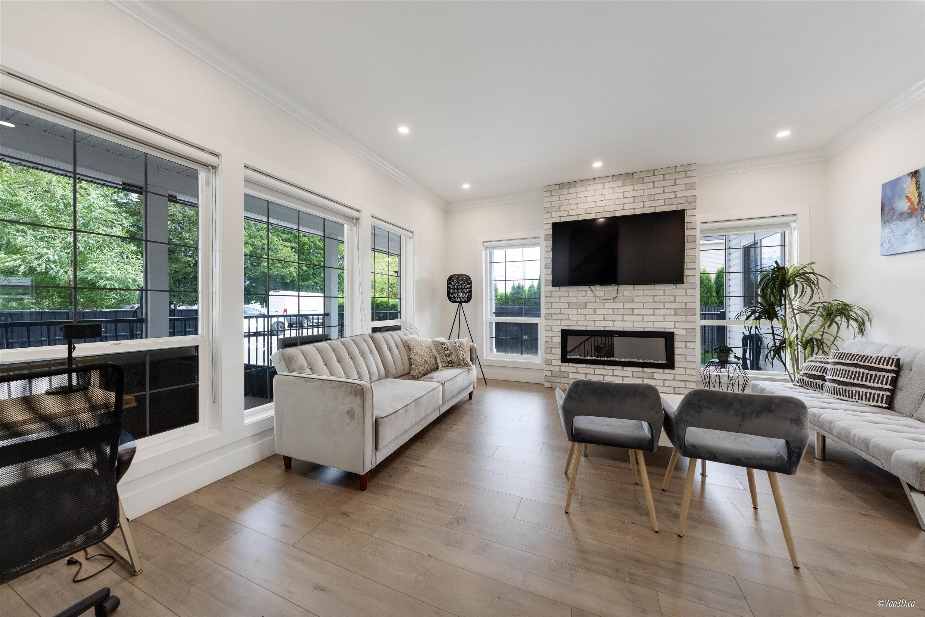 6709 216 Street, Langley, V2Y 0W9 — photo 2