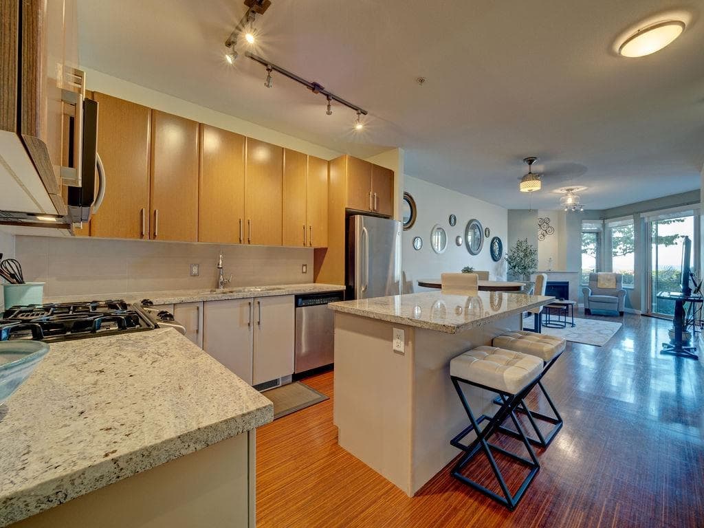 105 - 5160 Davis Bay Road, Sechelt, V7Z 0H3 — photo 2