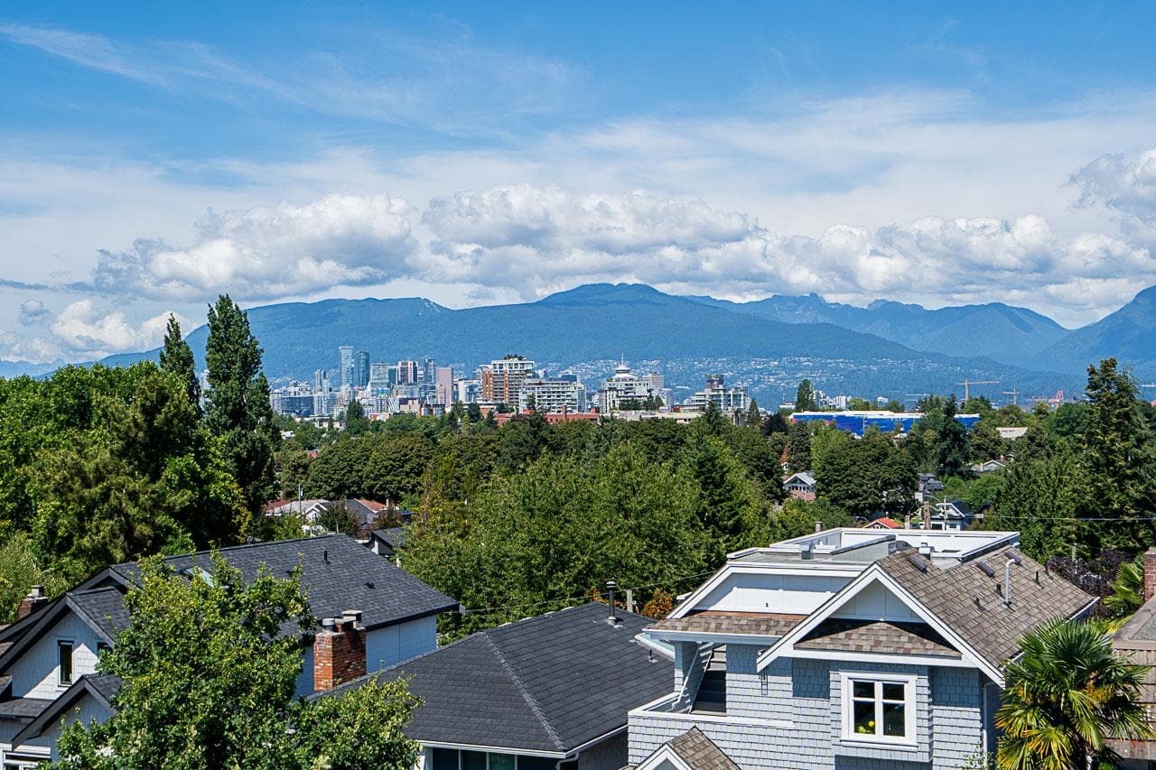3 - 676 E 22nd Avenue, Vancouver, V5V 1V4 — photo 1