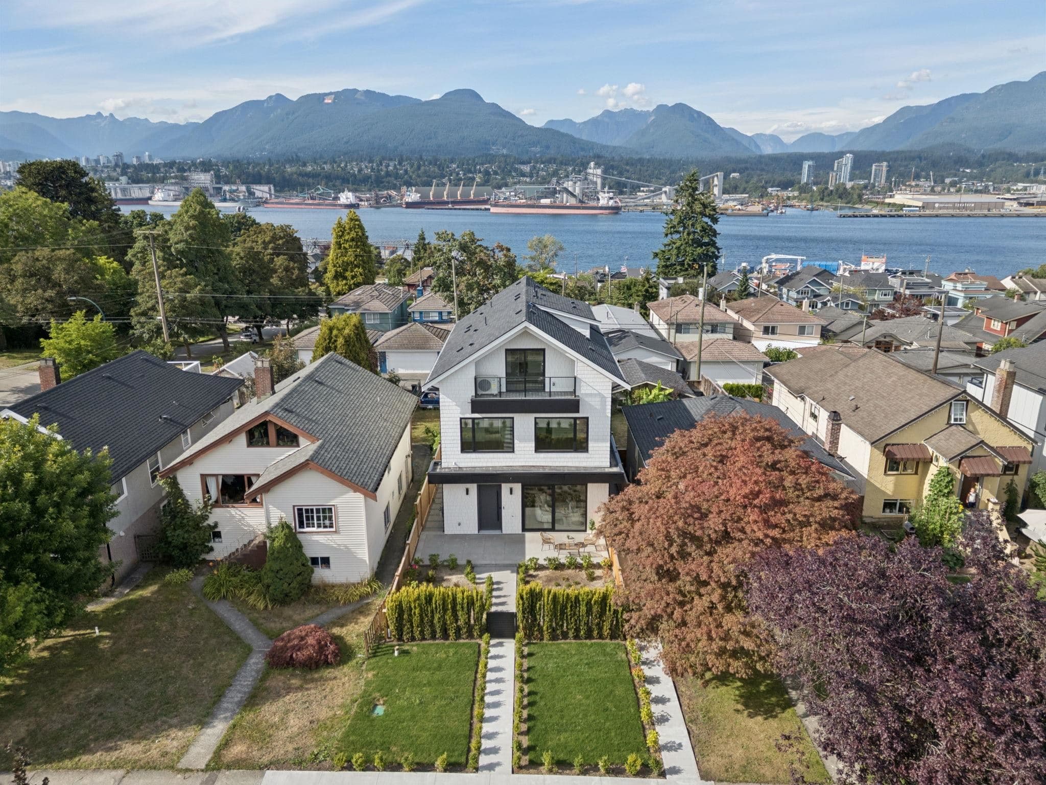 1 - 2815 Trinity Street, Vancouver, V5K 1E8 — photo 2