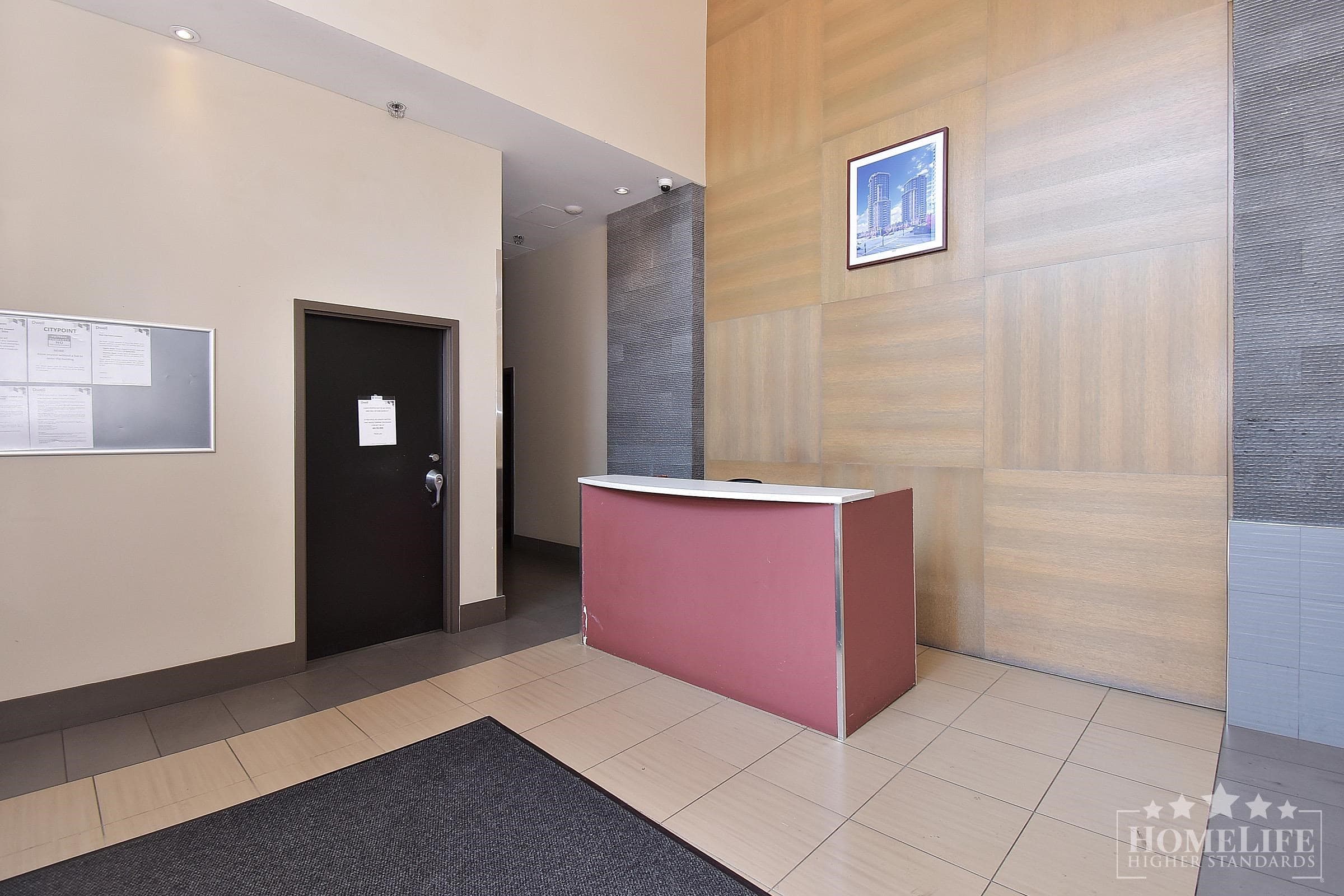 2002 - 10777 University Drive, Surrey, V3T 0E7 — photo 2