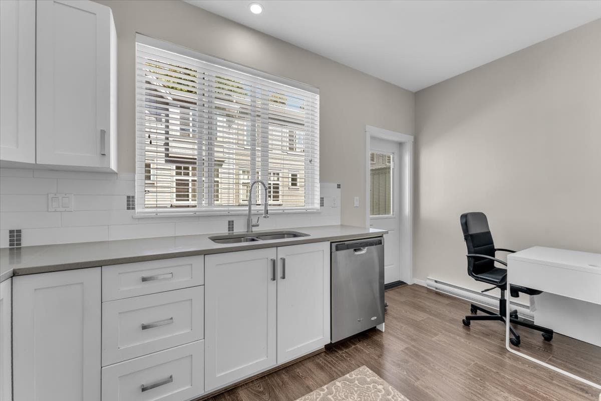 51 - 5858 142 Street, Surrey, V3X 0H2 — photo 5