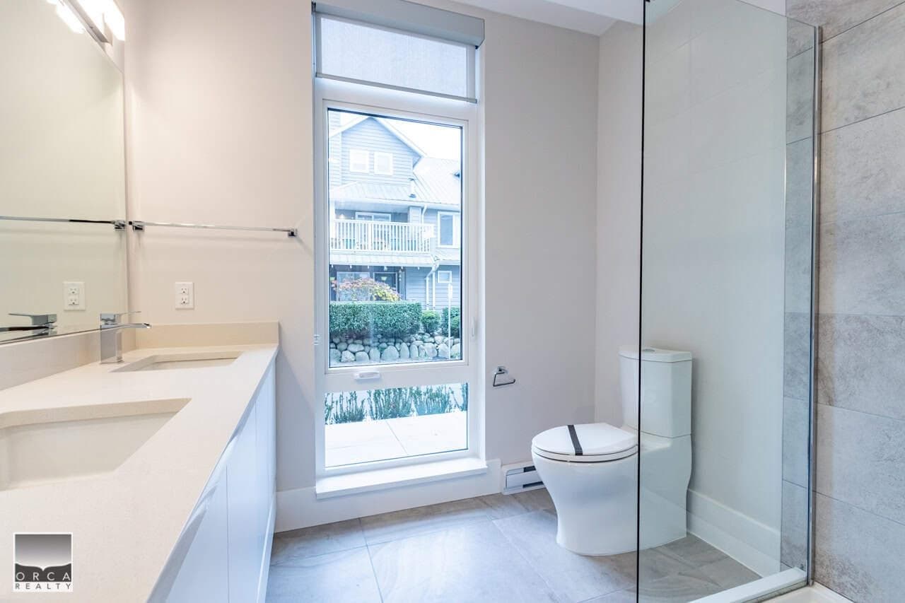 102 - 1591 Bowser Avenue, North Vancouver, V7P 1Z4 — photo 5