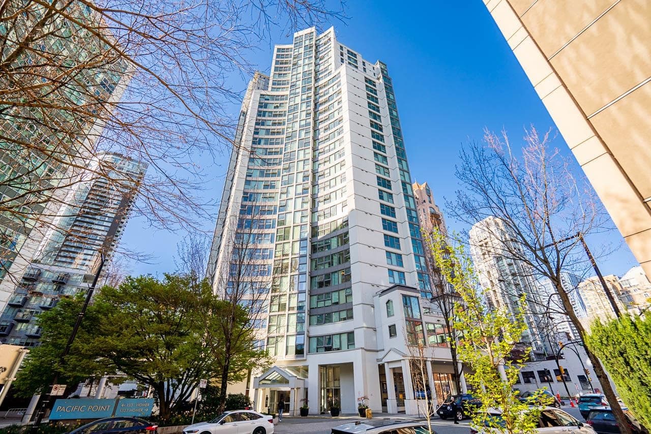 402 - 1323 Homer Street, Vancouver, V6B 5T1 — photo 2