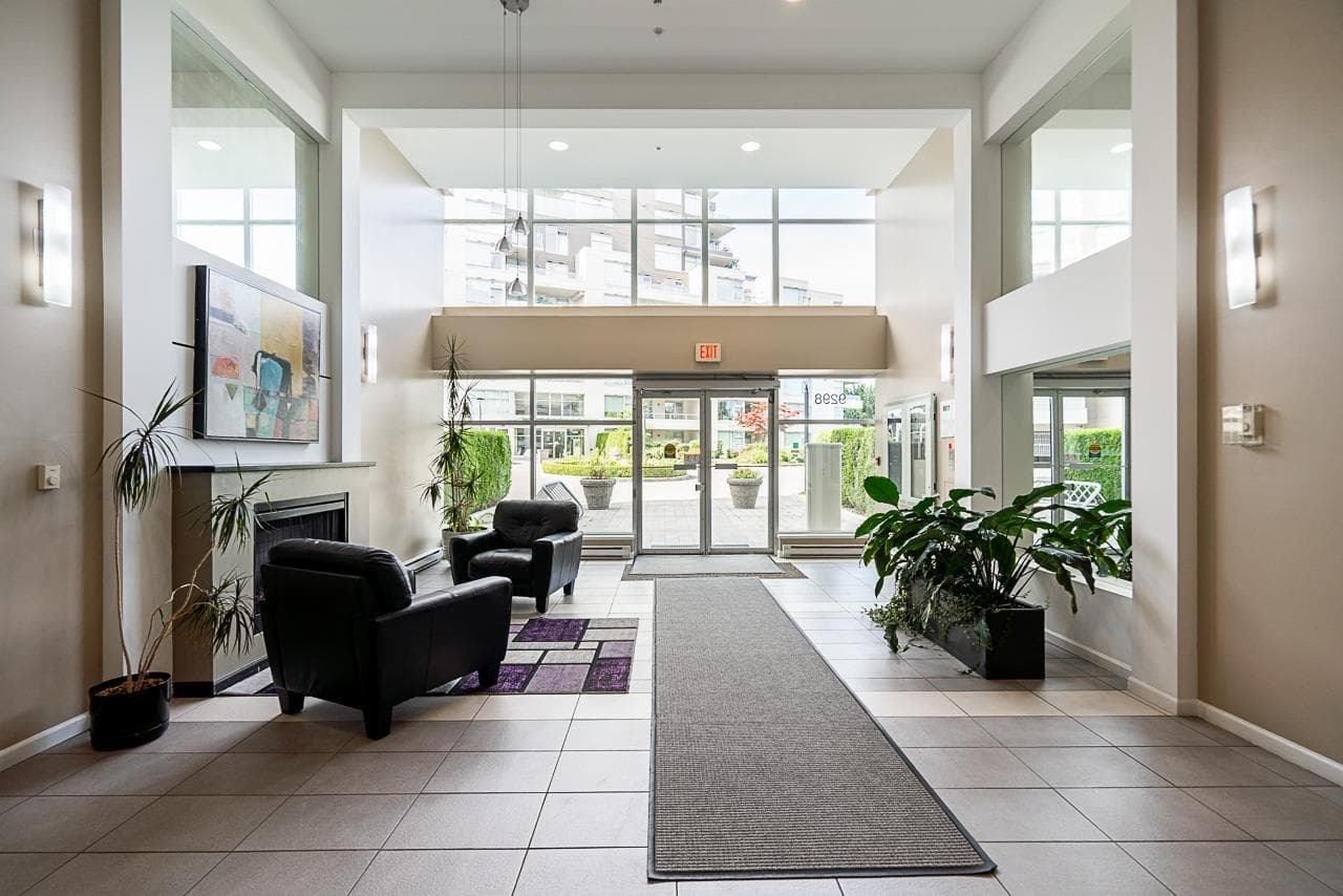 501 - 9298 University Crescent, Burnaby, V5A 4X8 — photo 5