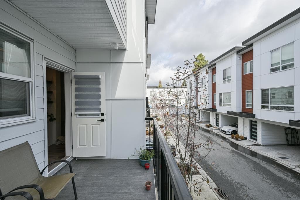 23 - 27640 Lantern Avenue, Abbotsford, V4X 0C3 — photo 4