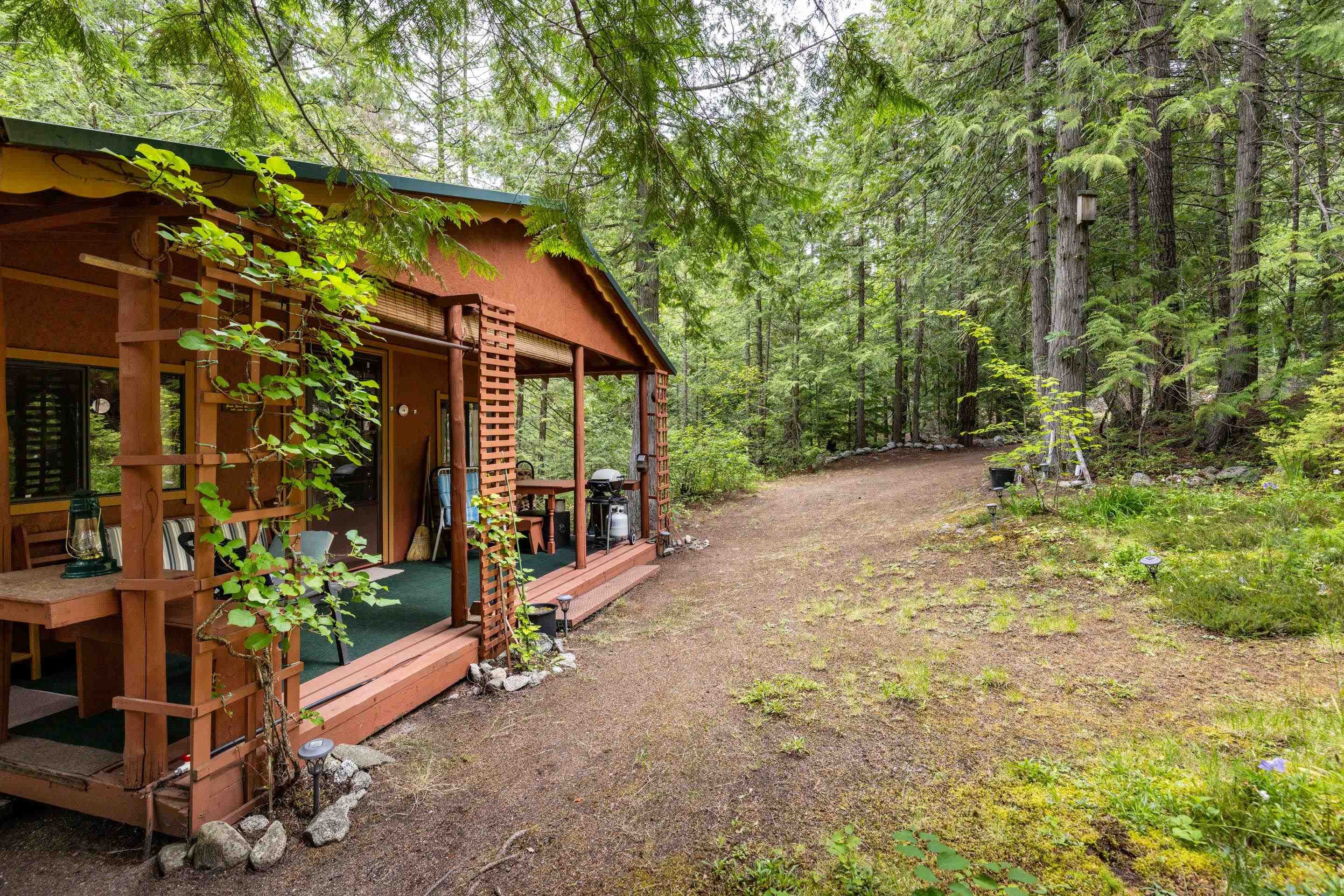 9540 Pemberton Portage Road, Pemberton, V0N 2L1 — photo 2