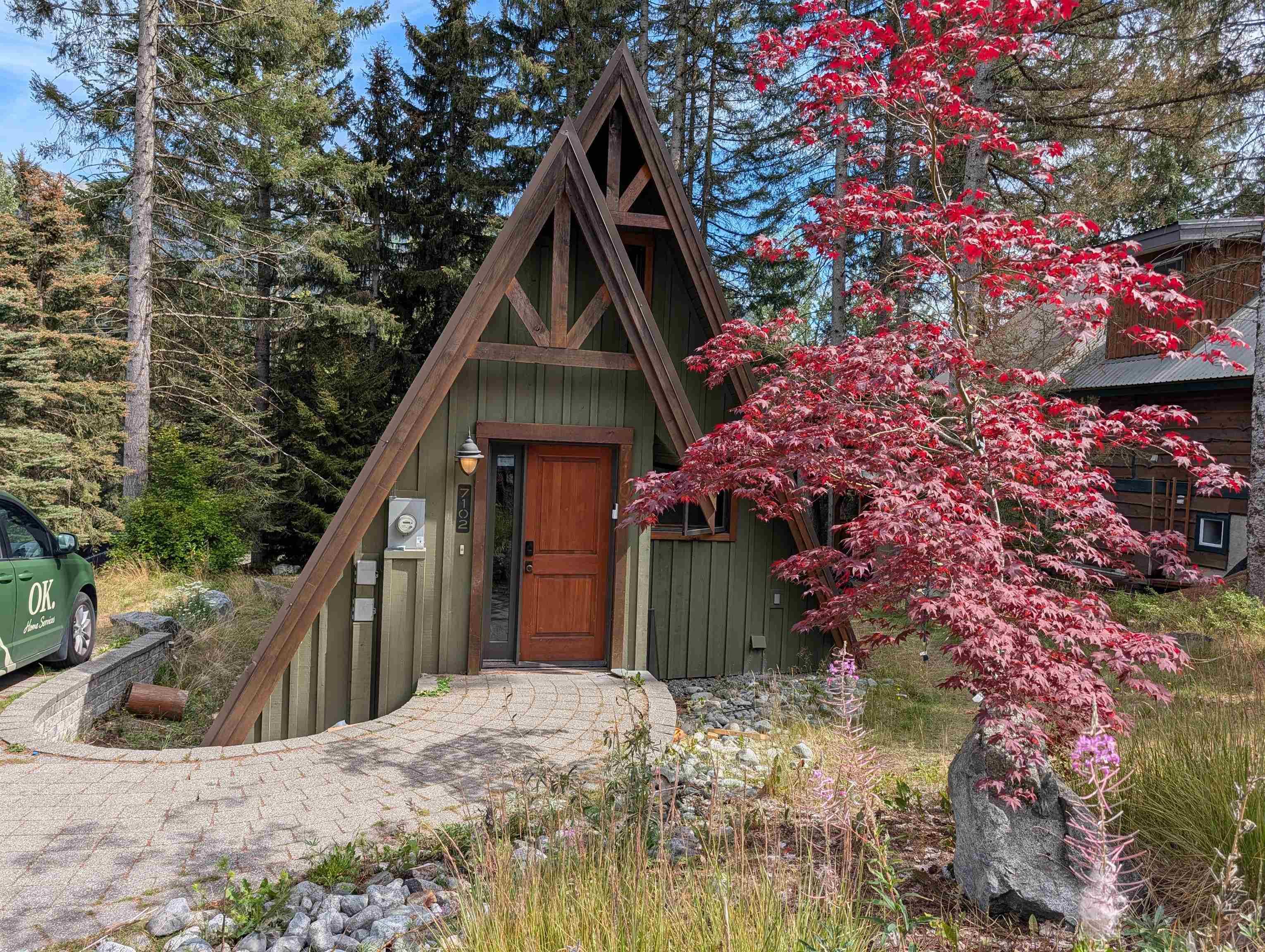 7102 Nesters Road, Whistler, V8E 0E2 — photo 1