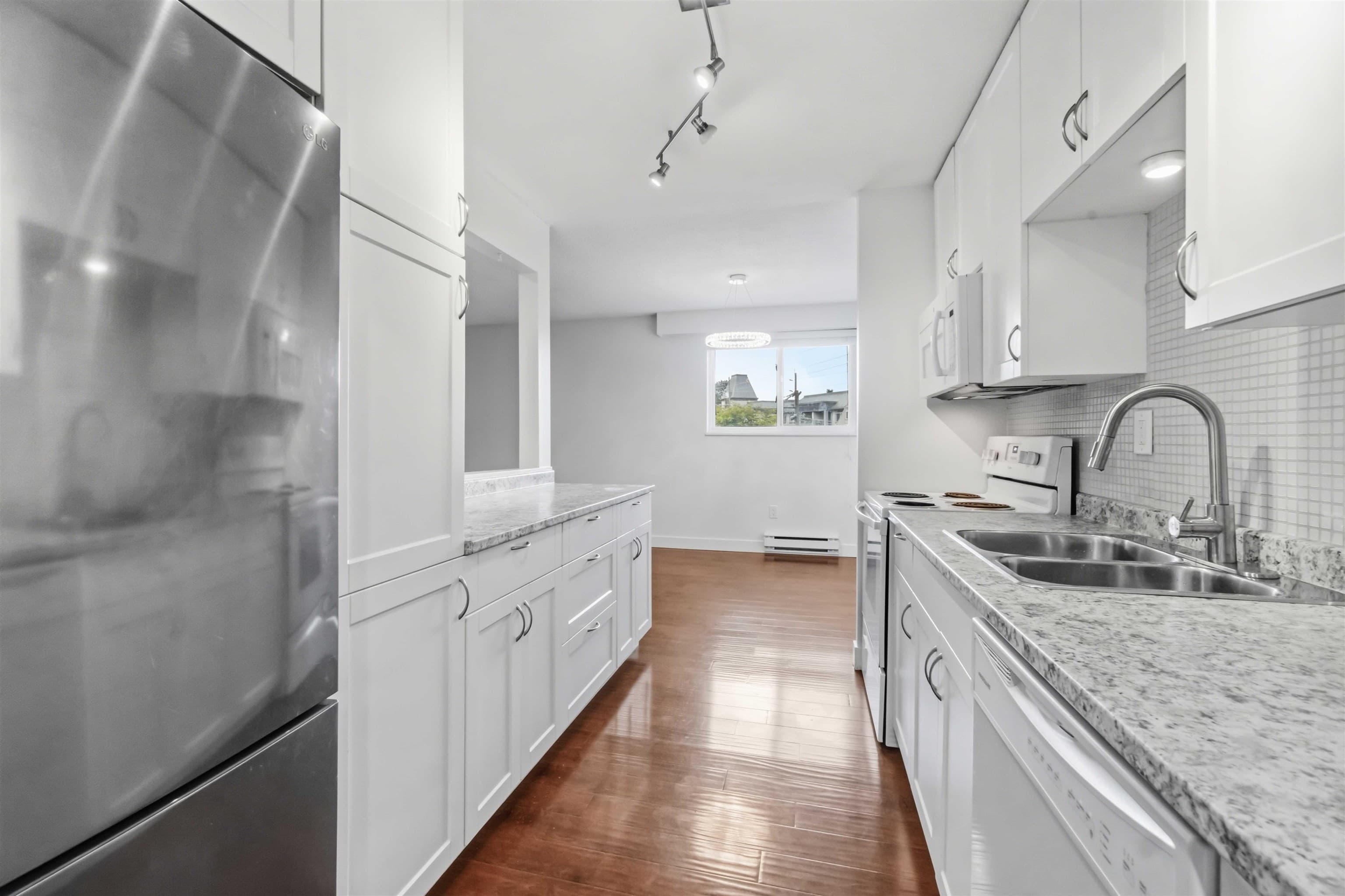 307 - 2381 Bury Avenue, Port Coquitlam, V3C 1Z9 — photo 5