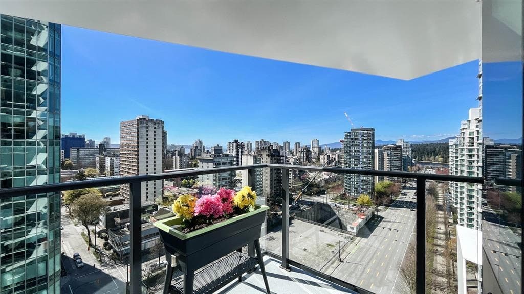 170X - 620 Cardero Street, Vancouver