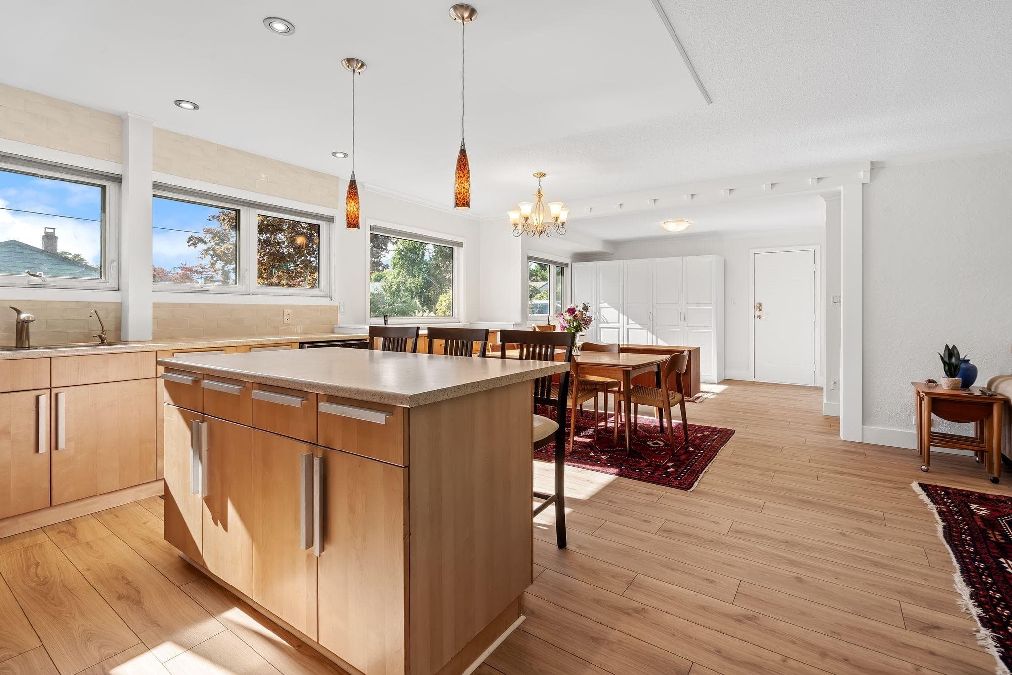 1216 Pinewood Crescent, North Vancouver, V7P 1E9 — photo 4