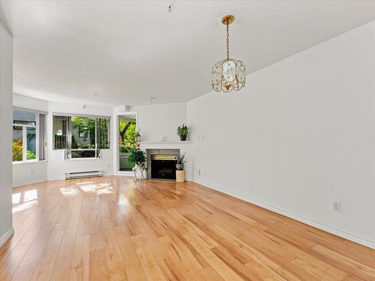 207 - 3638 Rae Avenue, Vancouver, V5R 2P5 — photo 2