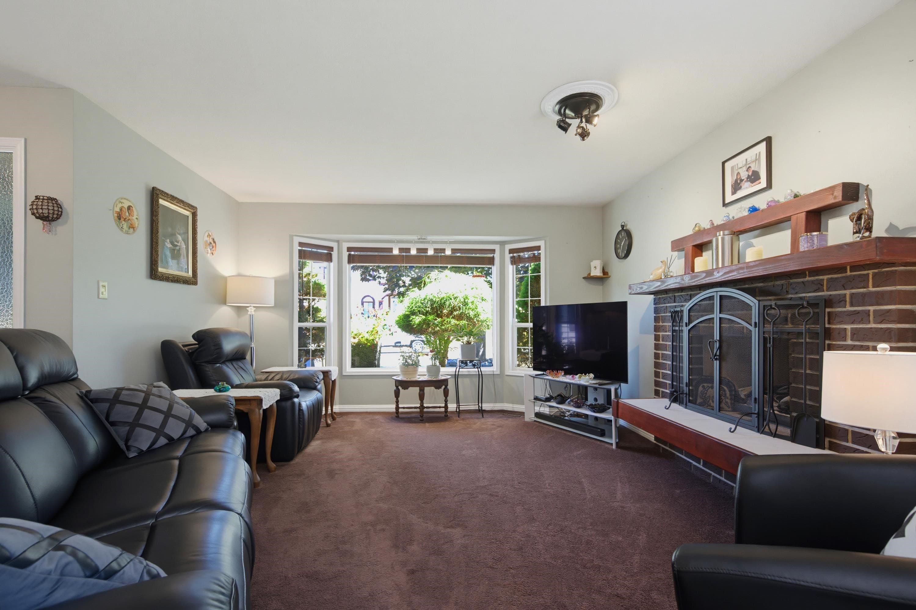 3457 Merritt Street, Abbotsford, V2T 5B9 — photo 3