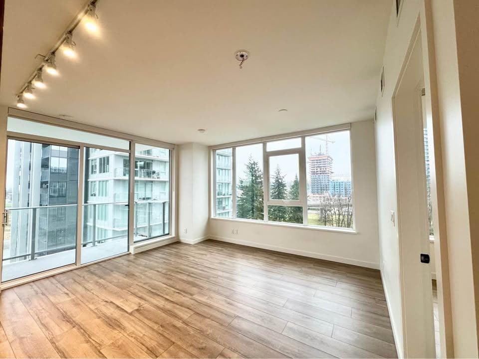 6XX - 10448 University Drive, Surrey, V3T 0S7 — photo 3