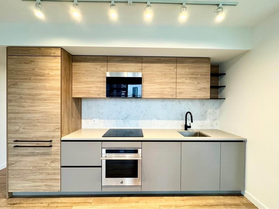 6XX - 10448 University Drive, Surrey