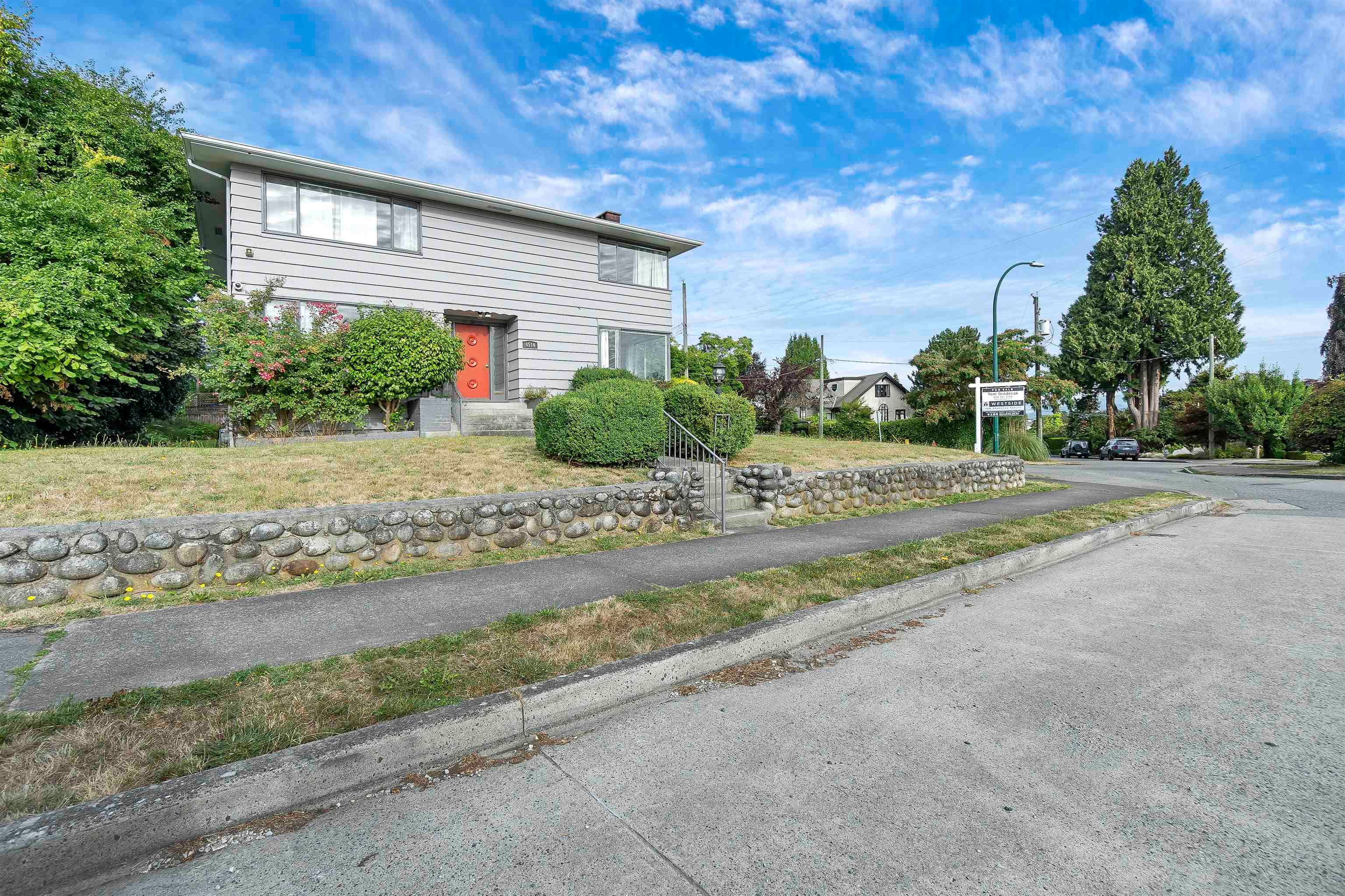4514 Bellevue Drive, Vancouver, V6R 1E3 — photo 2
