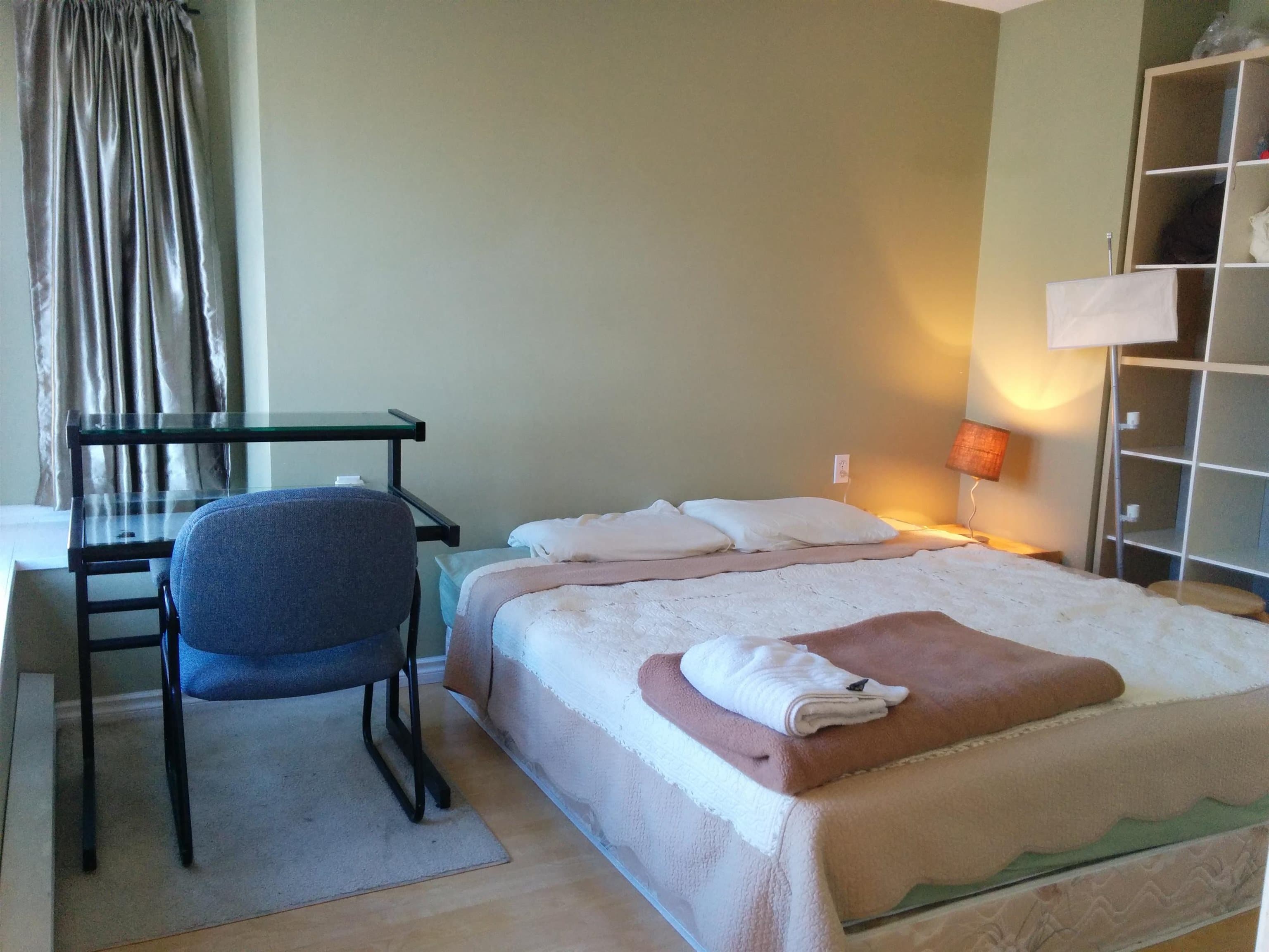 ROOMS in SHARED - 12331 Mcneely Drive, Richmond, V6V 2S3 — photo 2