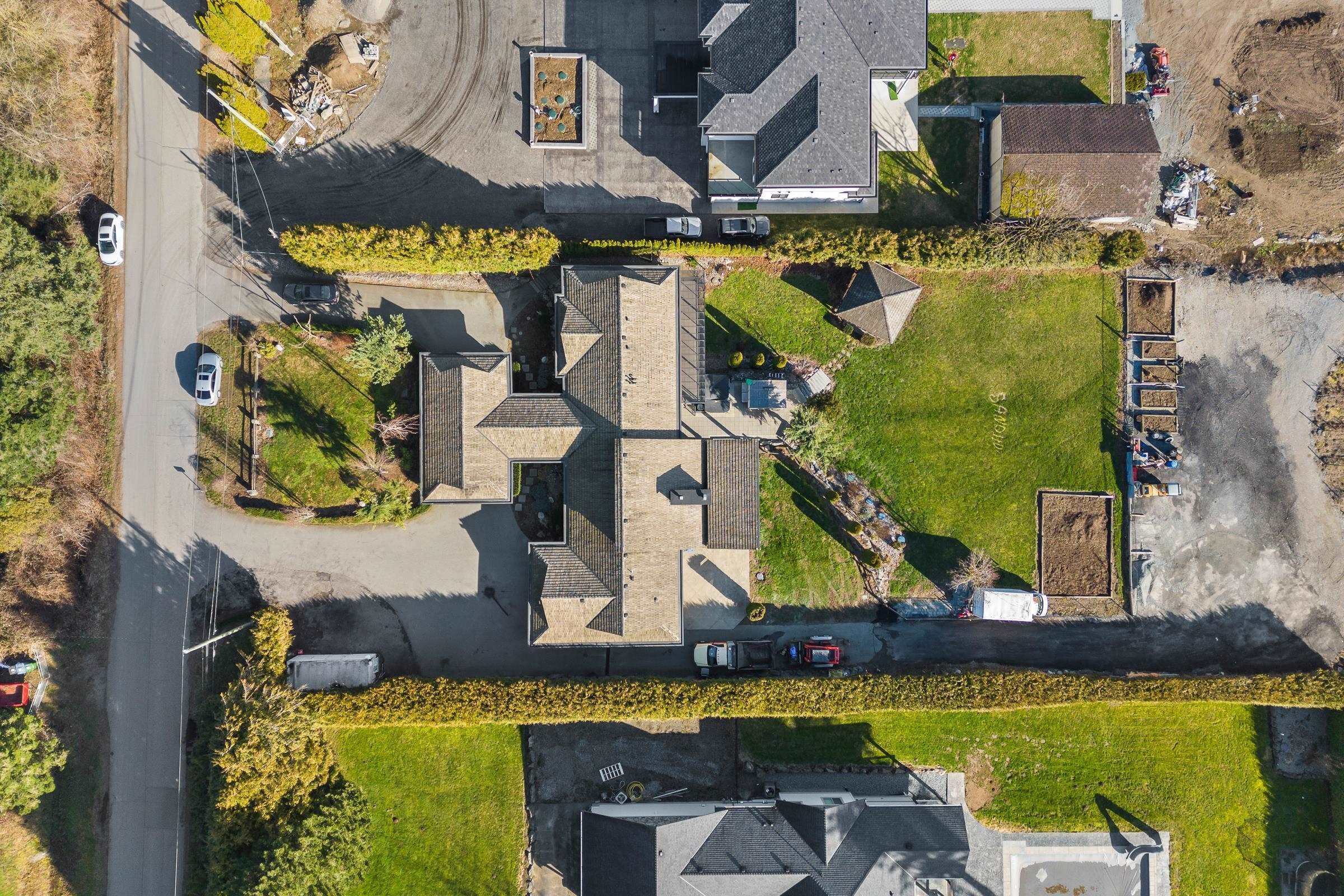 29852 Maclure Road, Abbotsford, V4X 1G5 — photo 2
