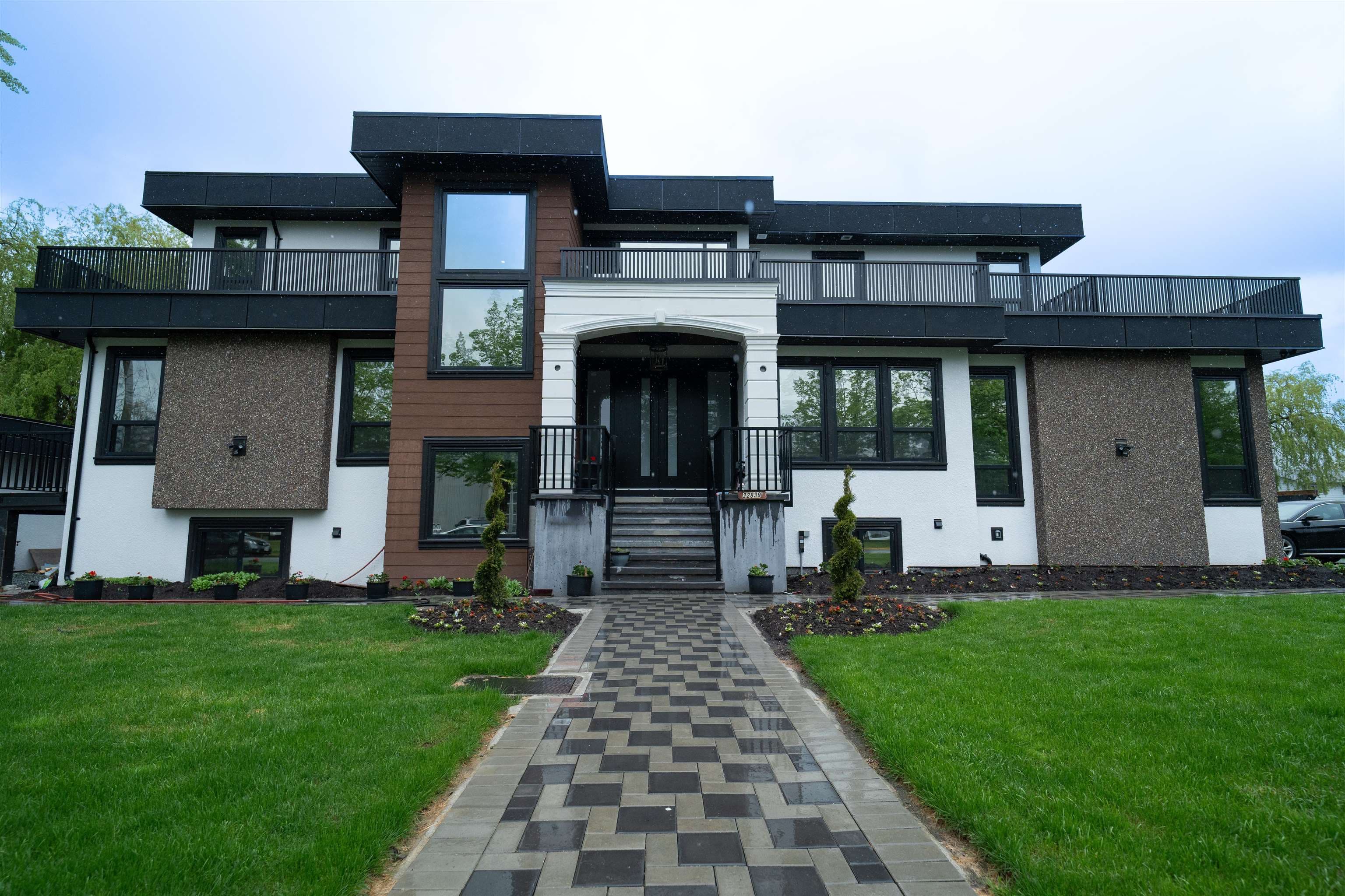 22839 Purdey Avenue, Maple Ridge, V2X 8B8 — photo 2