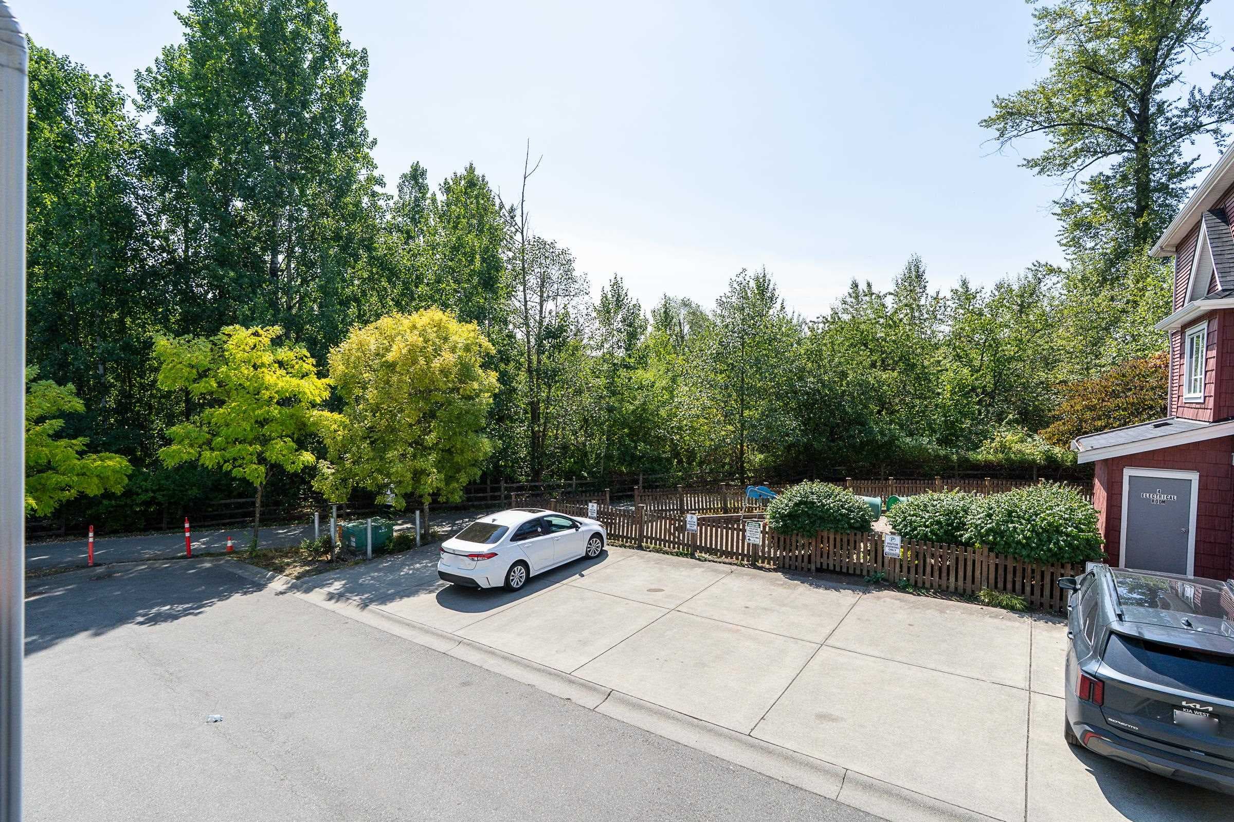 54 - 19128 65 Avenue, Surrey, V4N 6P2 — photo 3