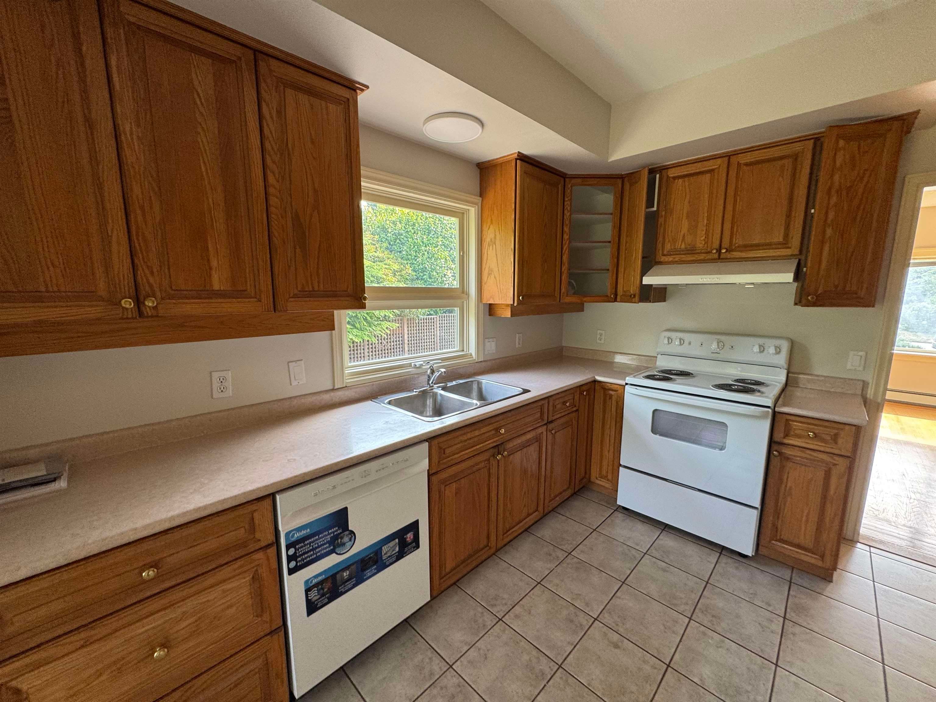 1700 Western Parkway, Vancouver, V6T 1V3 — photo 4